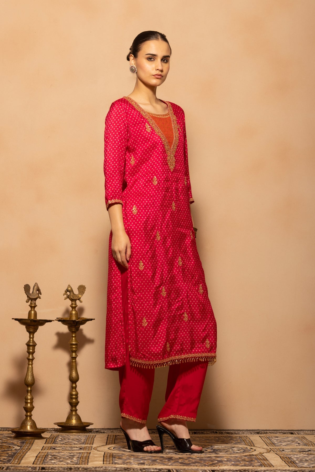 Magenta Embellished Kurta 3 Pcs Set