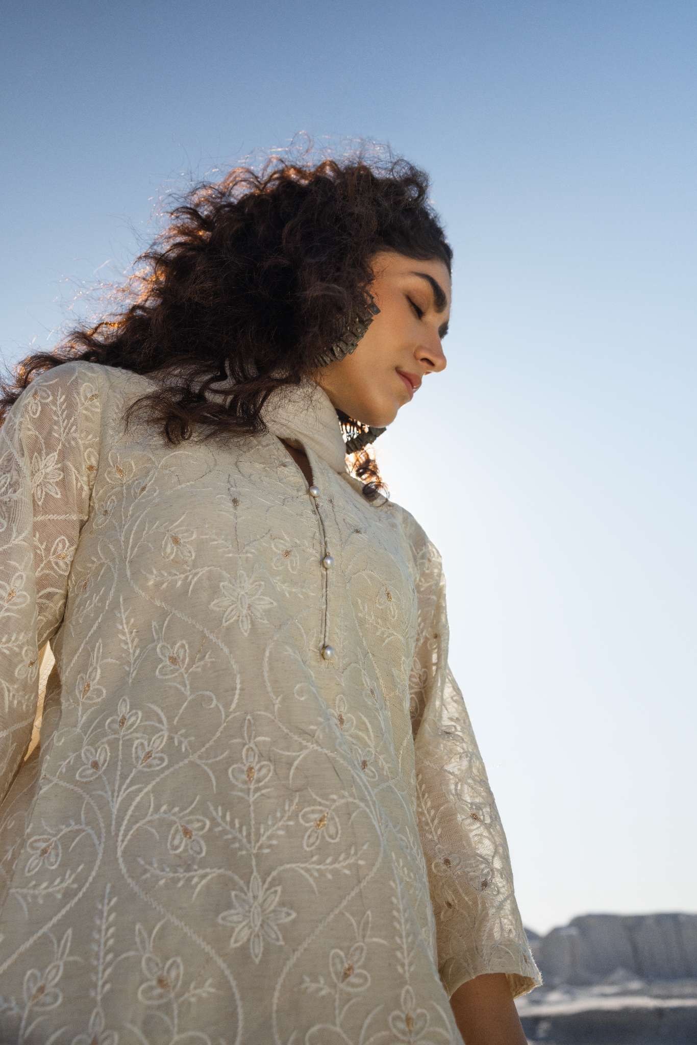OFF WHITE JUTE CHANDERI CHIKANKARI KURTA SET