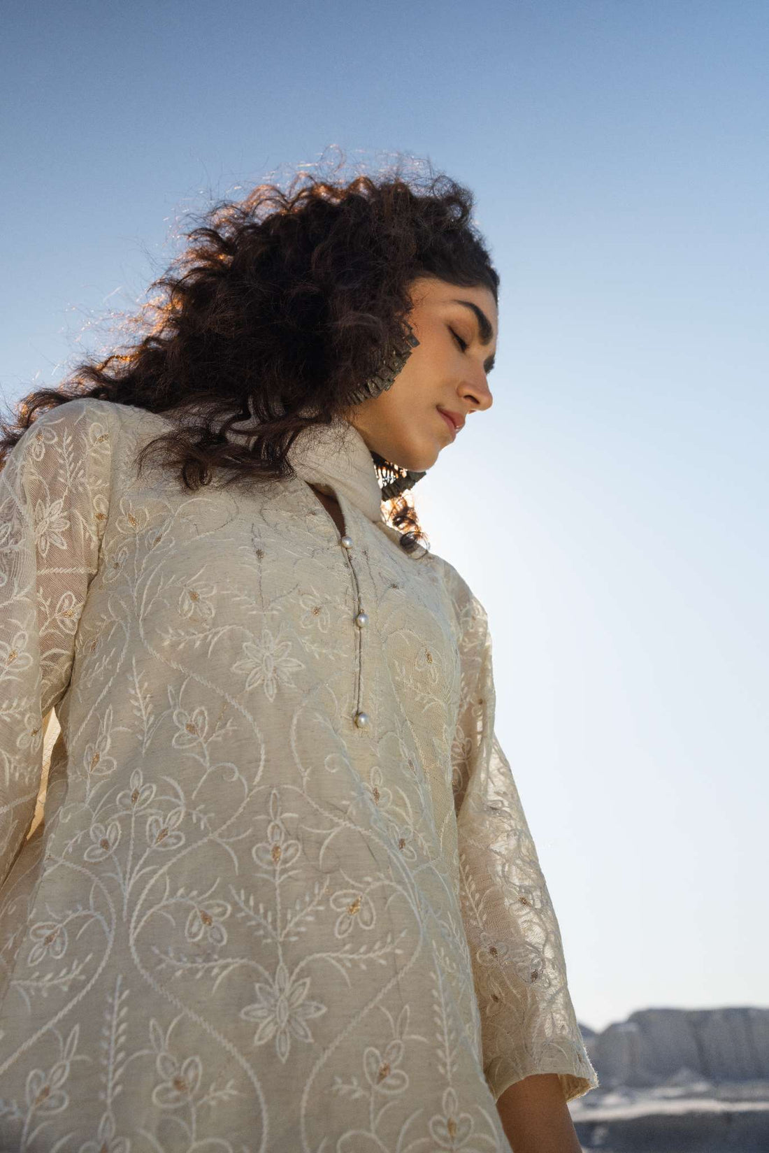 OFF WHITE JUTE CHANDERI CHIKANKARI KURTA SET