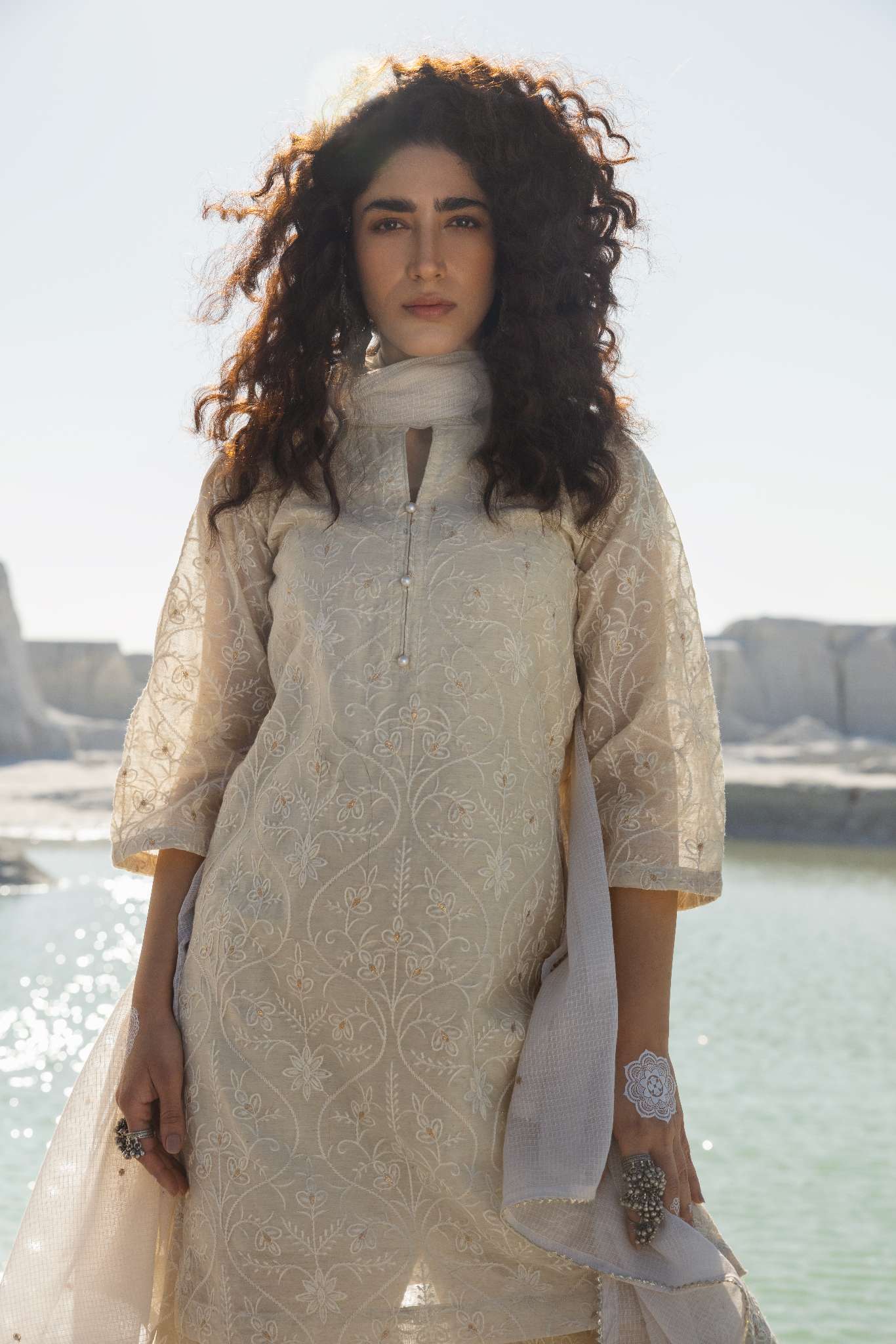 OFF WHITE JUTE CHANDERI CHIKANKARI KURTA SET
