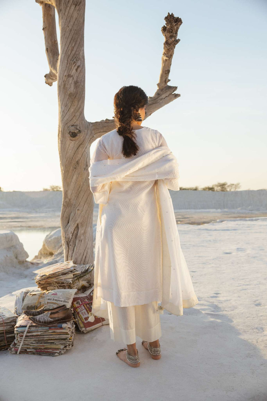 OFF - WHITE STRAIGHT KURTA SET