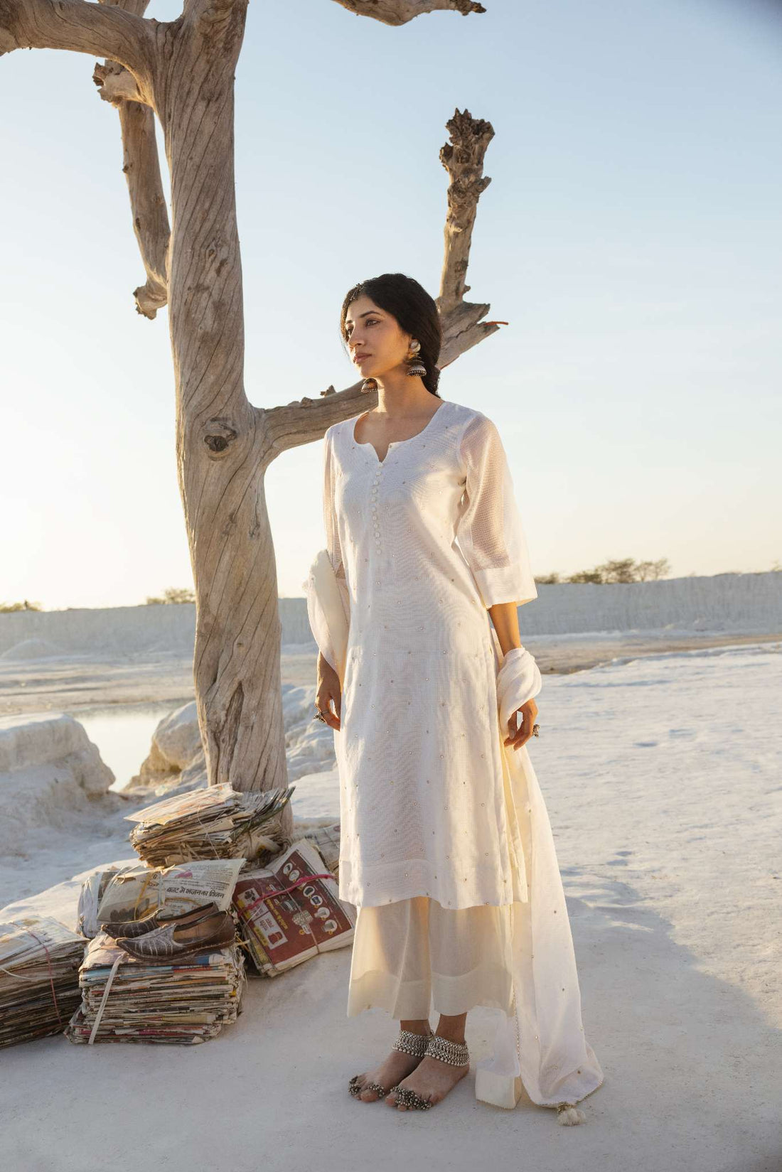 OFF - WHITE STRAIGHT KURTA SET