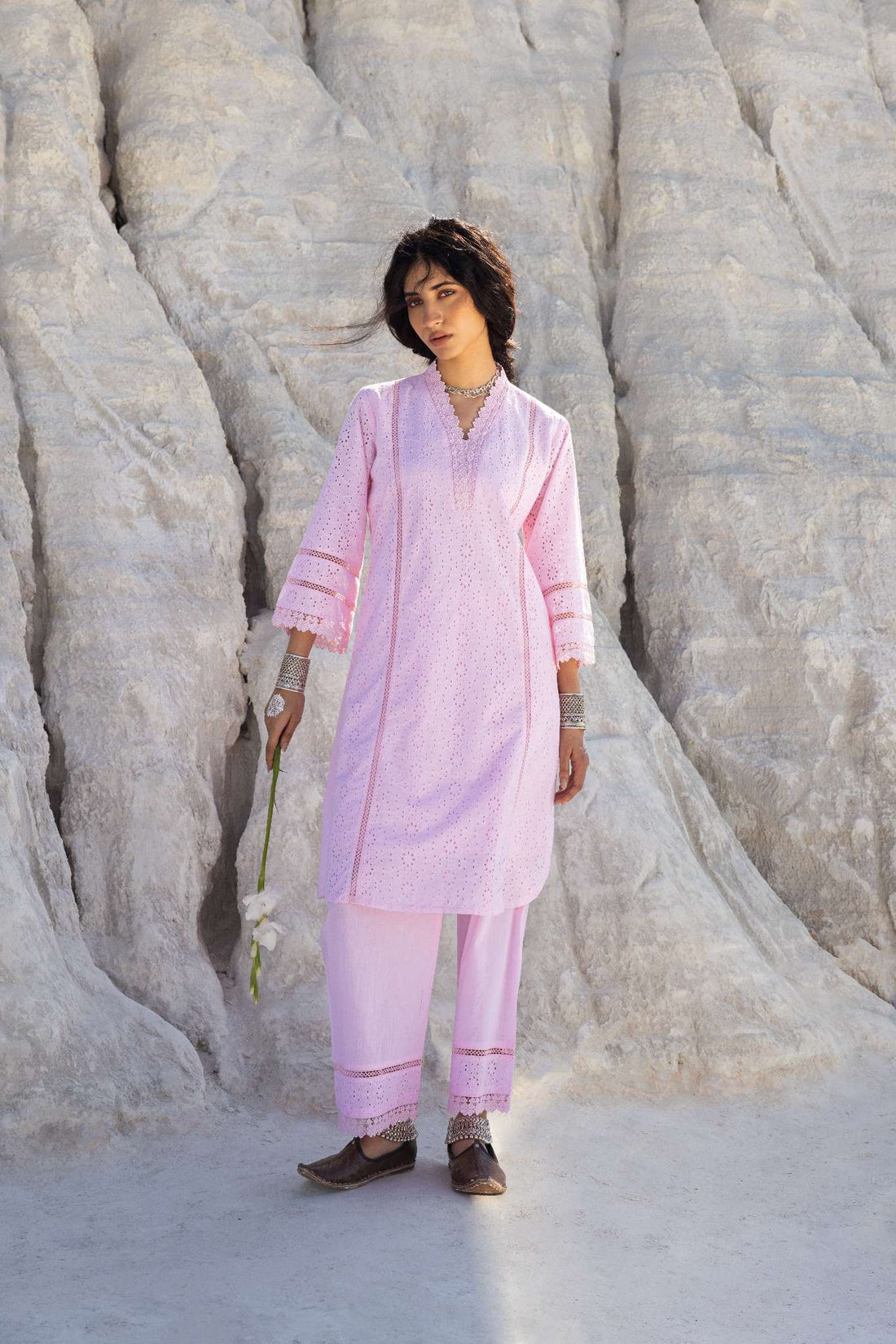 ROSE PINK SCHIFFLI KURTA SET