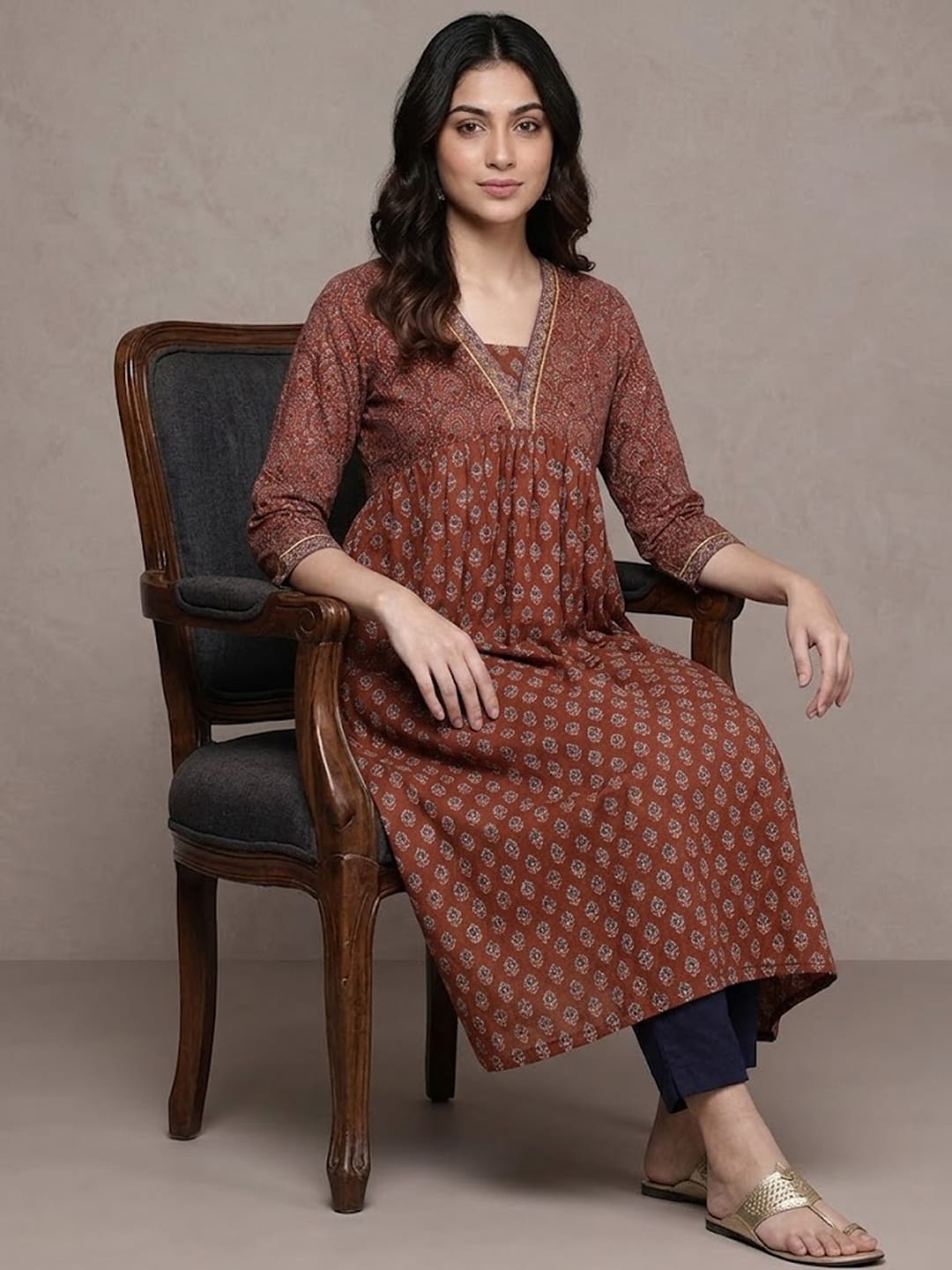 zeyvelle Women Maroon And Blue Bandez Printed Anarkali Kurta