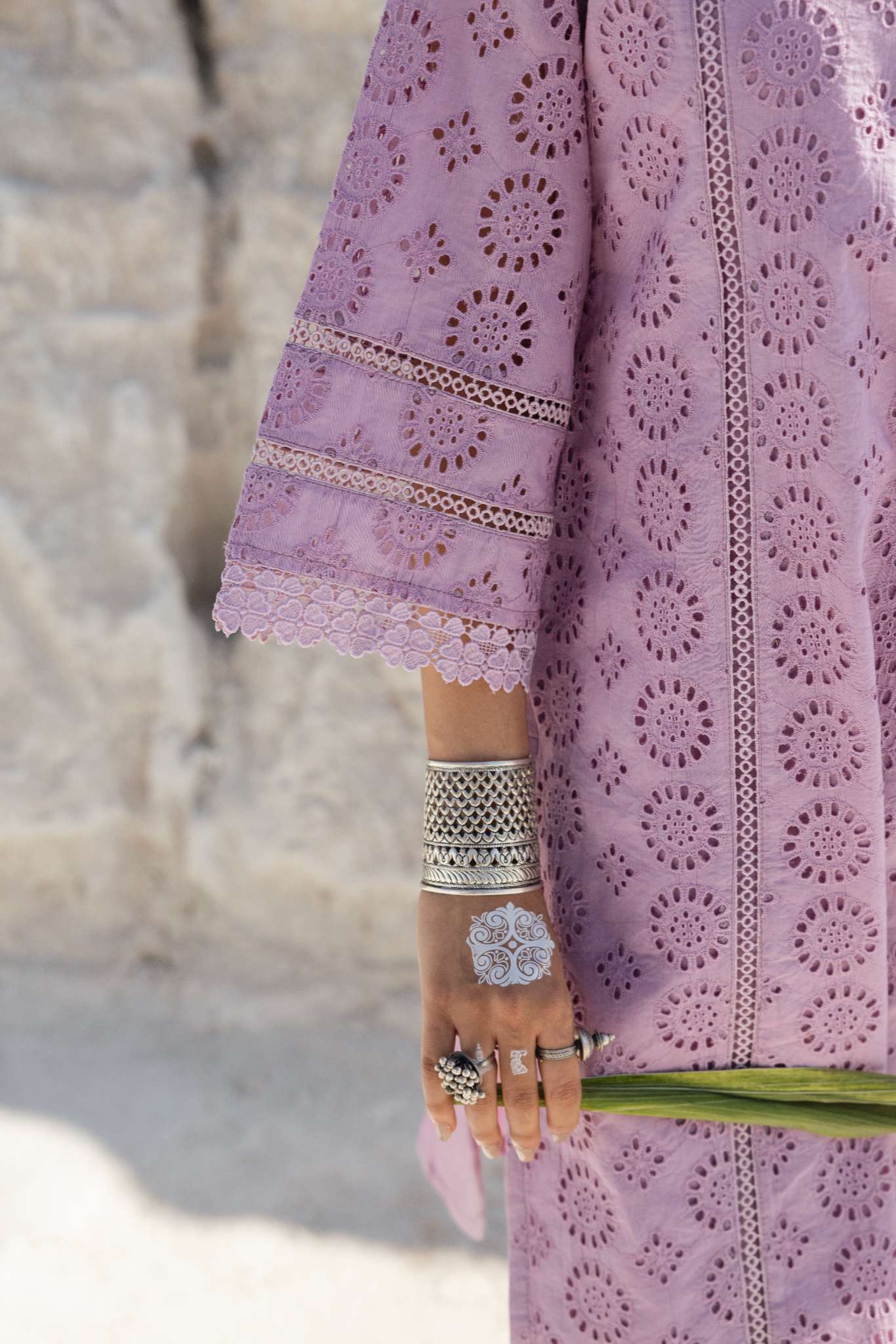 PURPLE SCHIFFLI KURTA SET