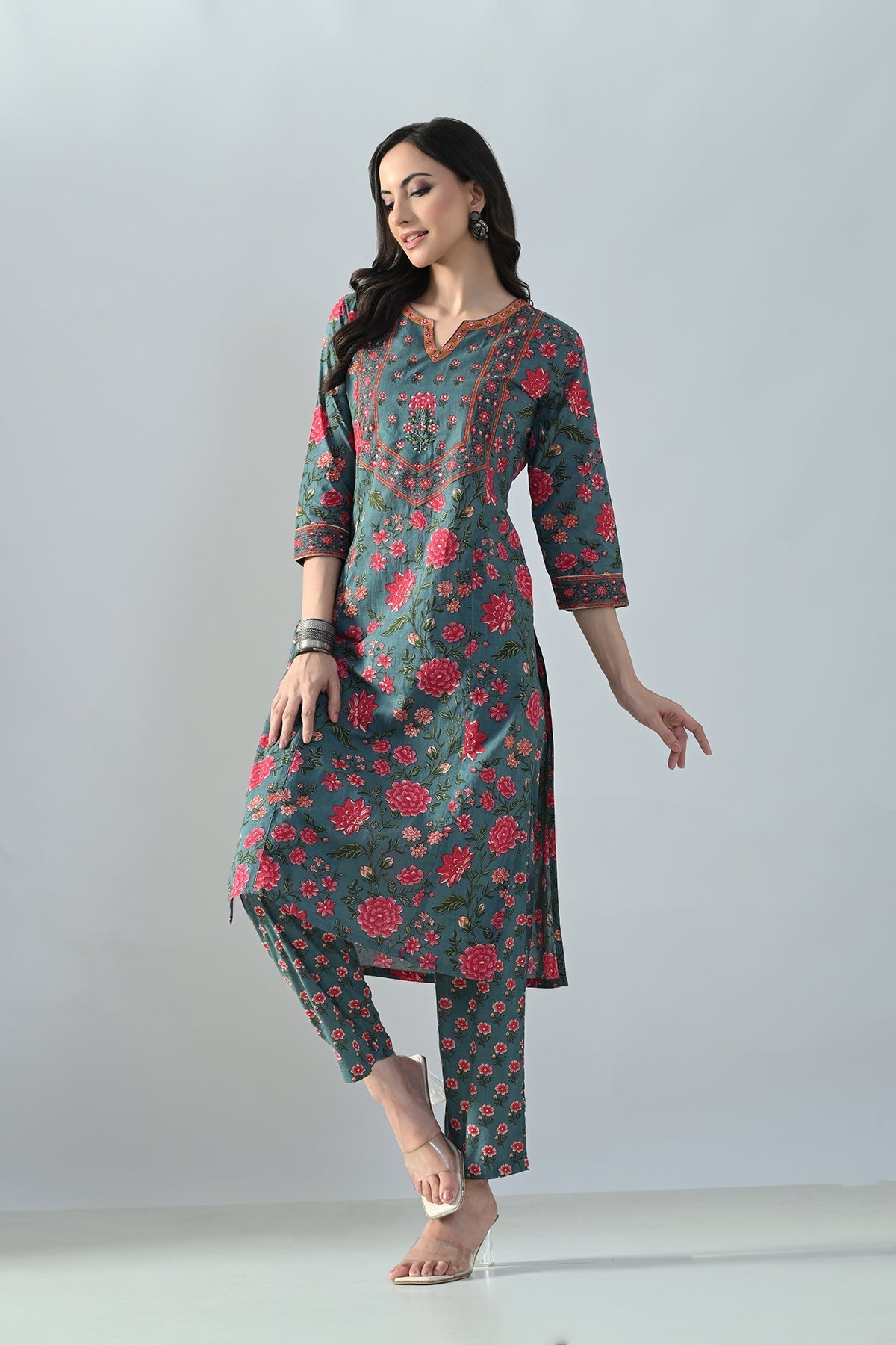 Grey Printed Straight Kurta 2 Pcs Set