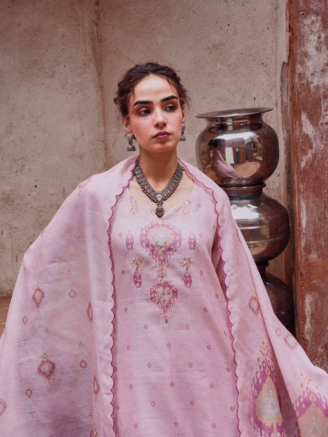 PINK EMBROIDERED SUIT SET IN CHANDERI