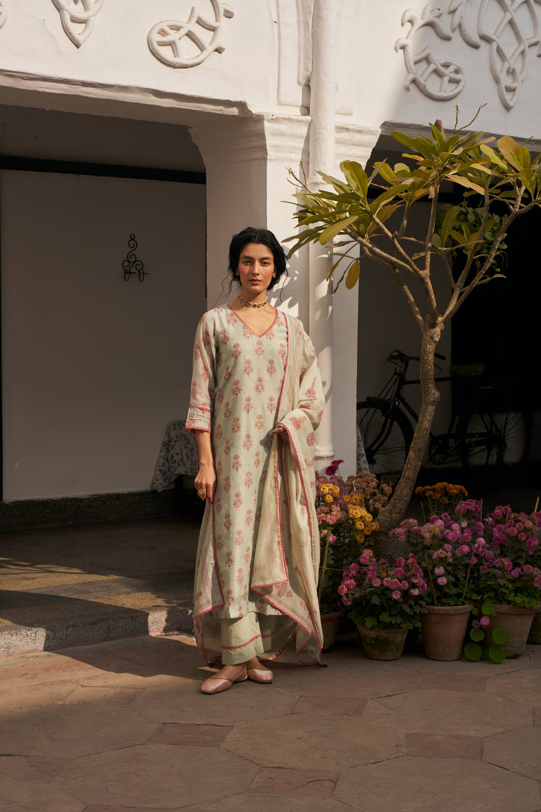 AQUA CHANDERI KURTA SET