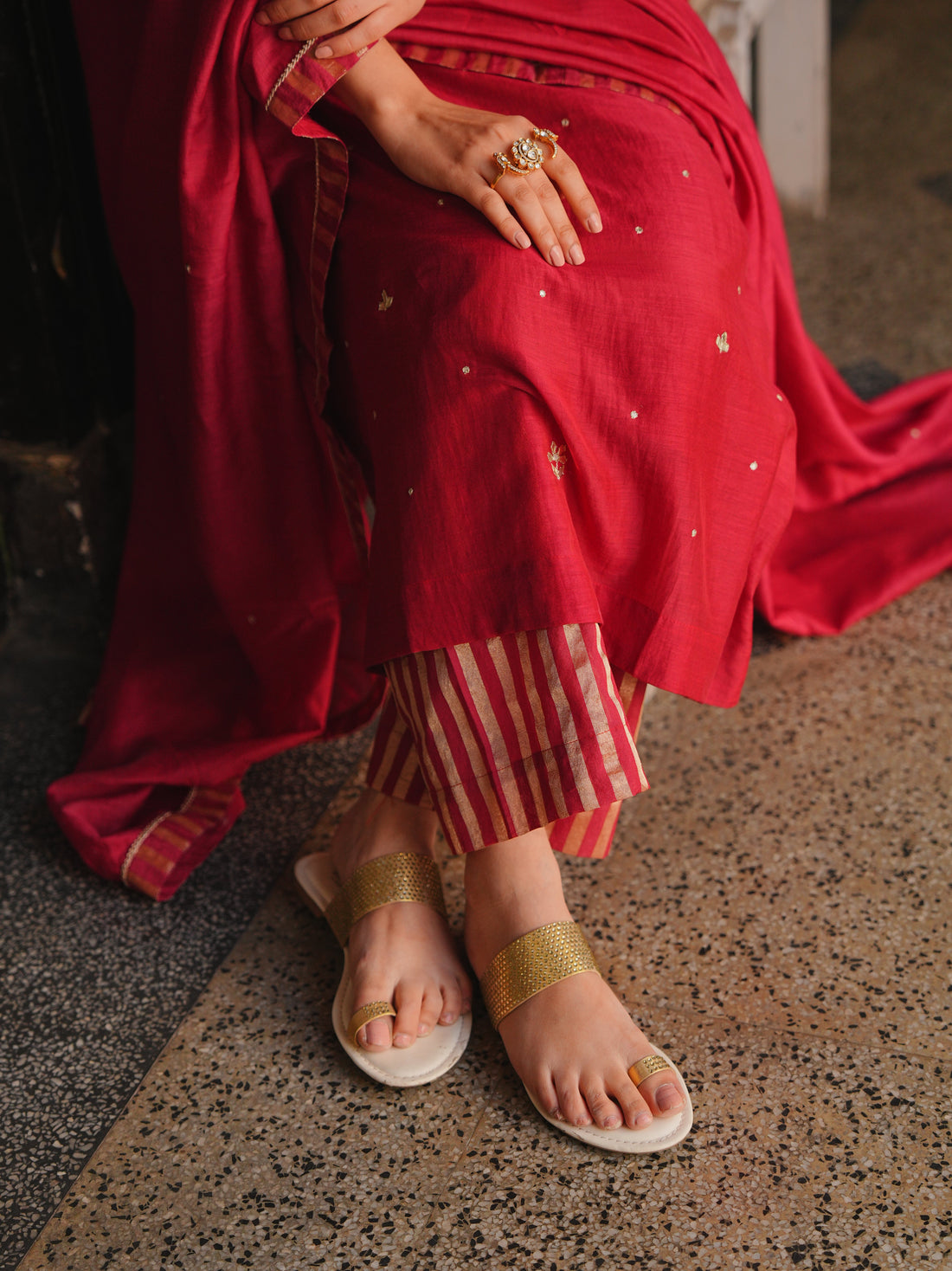 CRIMSON RED MUL CHANDERI KURTA SET