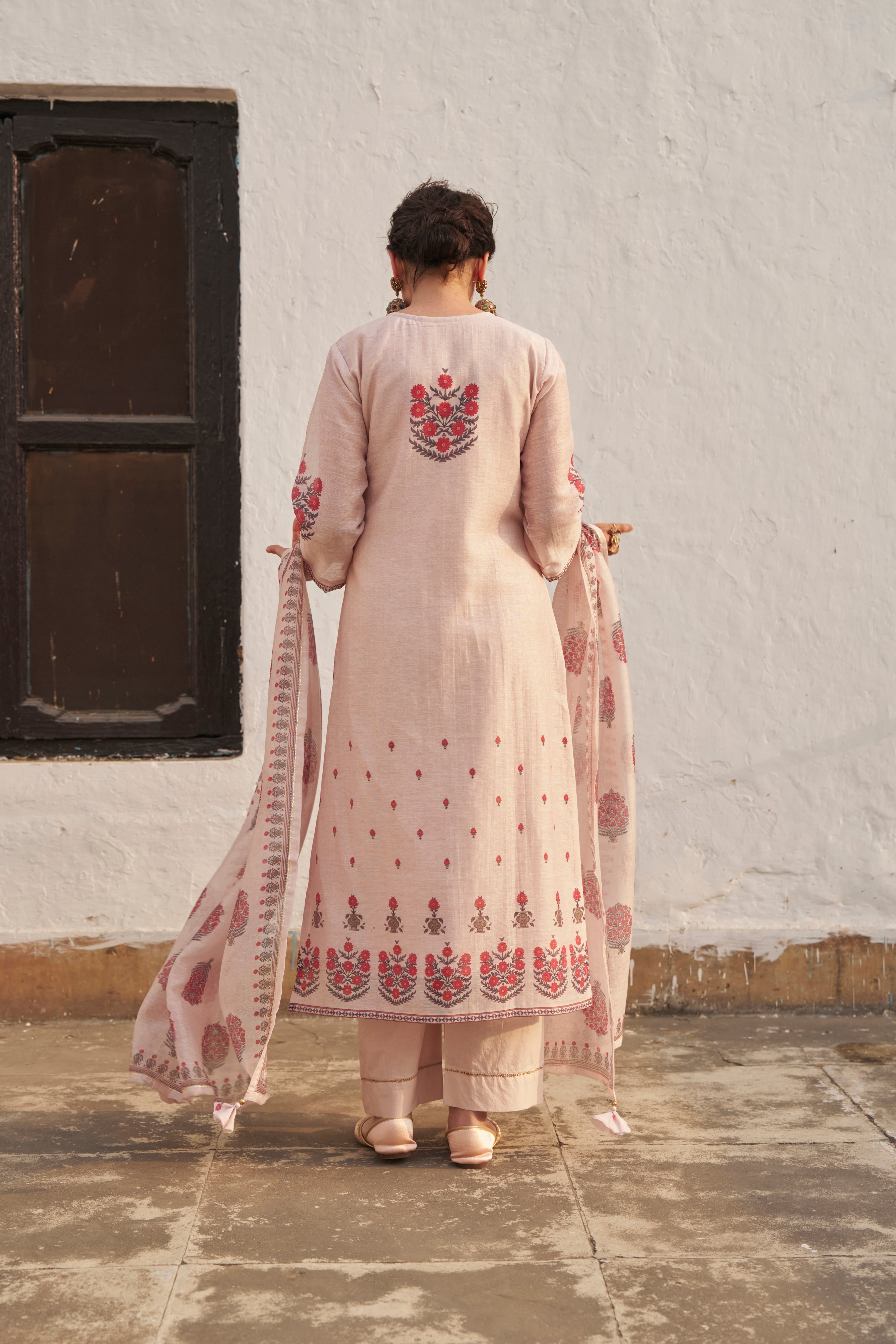 BABY PINK LINEN KURTA SET
