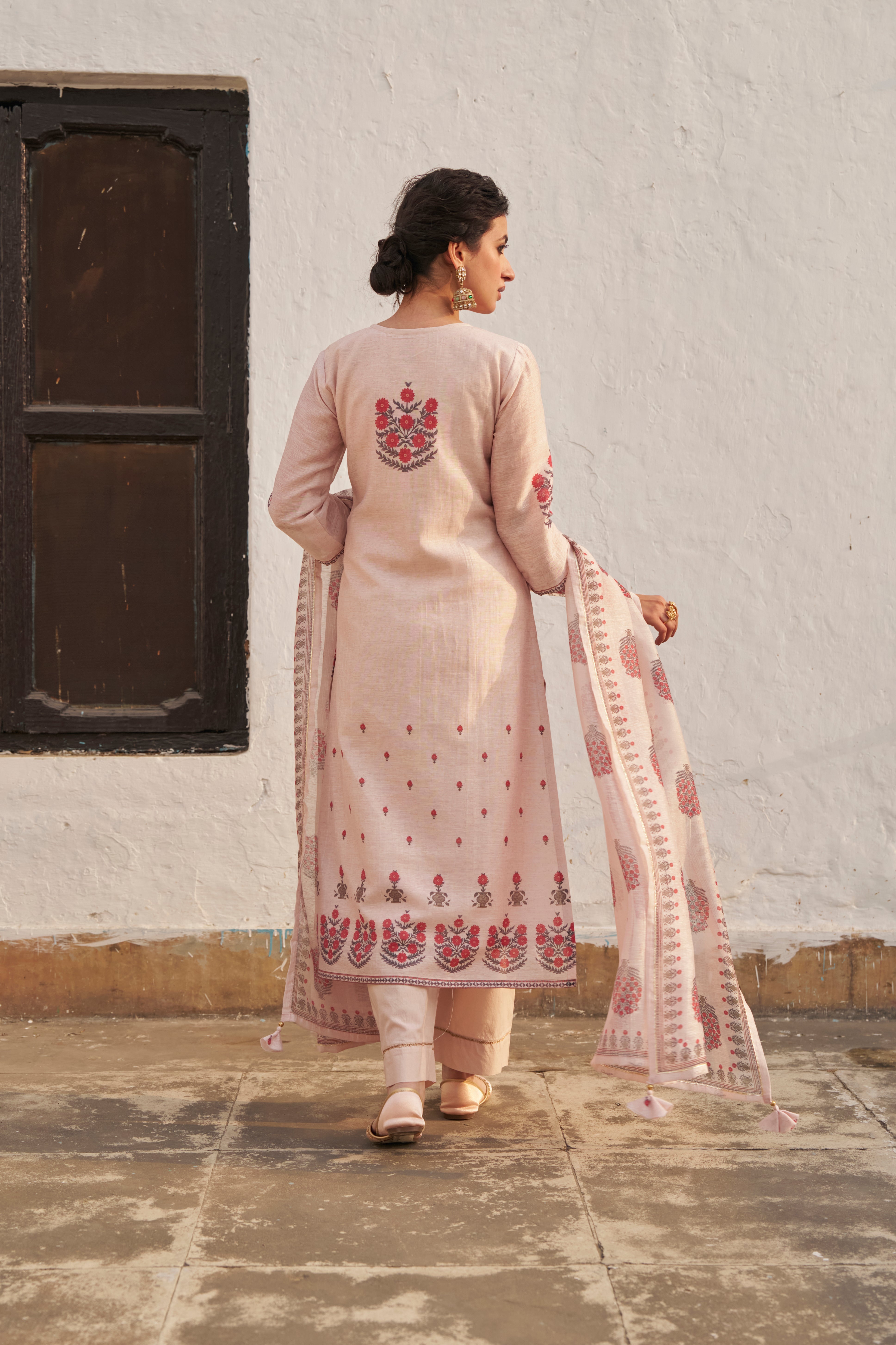 BABY PINK LINEN KURTA SET