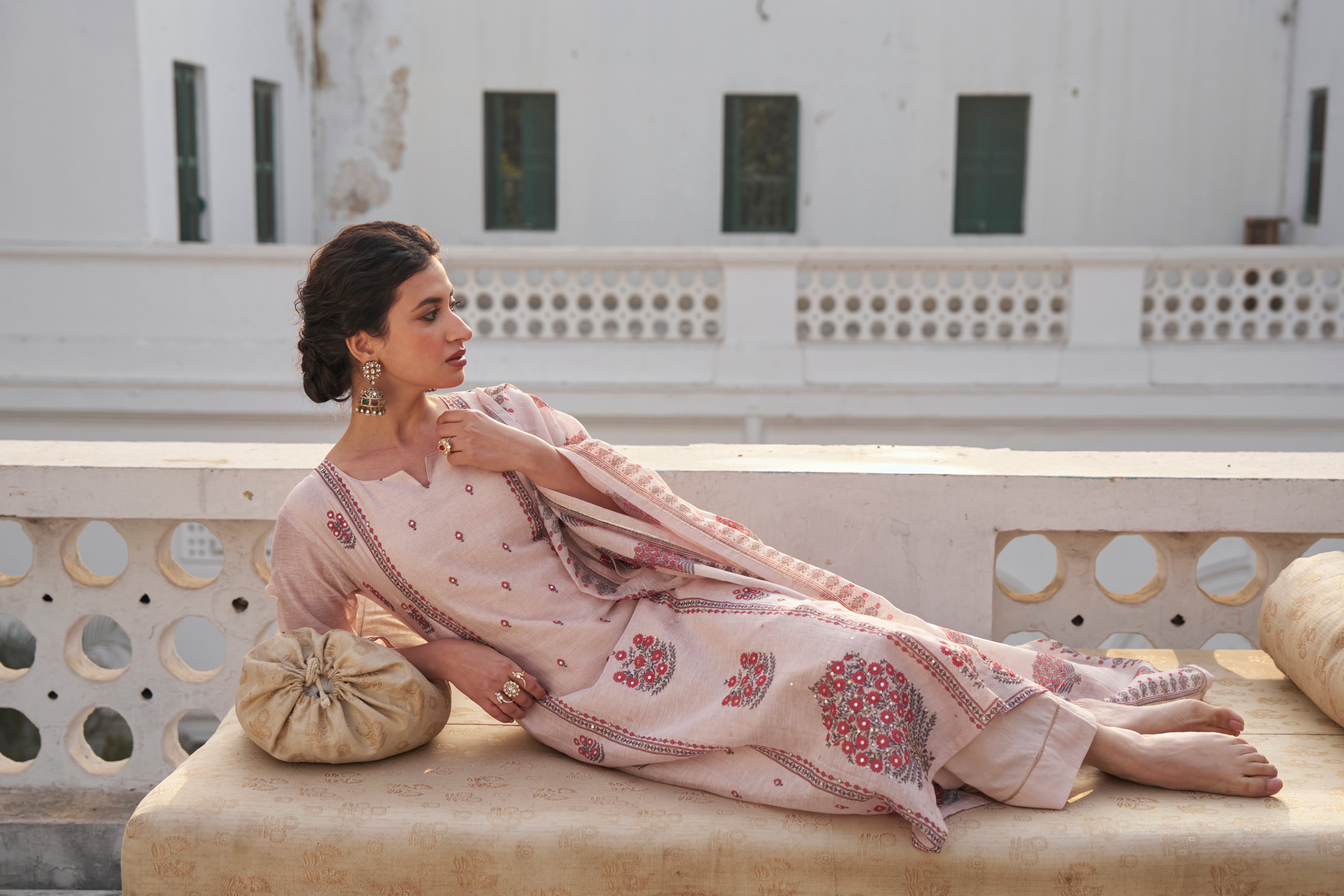 BABY PINK LINEN KURTA SET