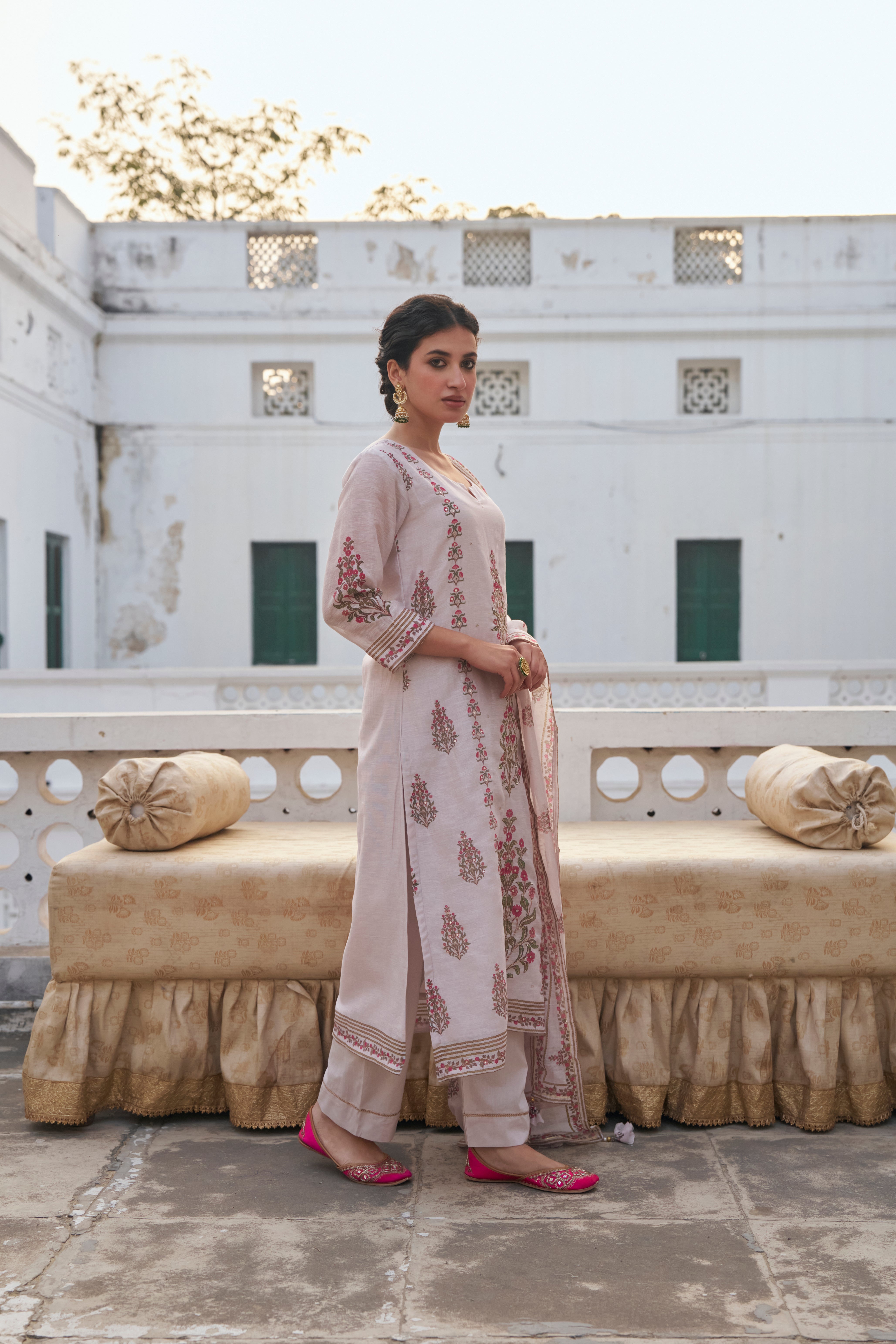 BLUSH HERITAGE LINEN KURTA SET