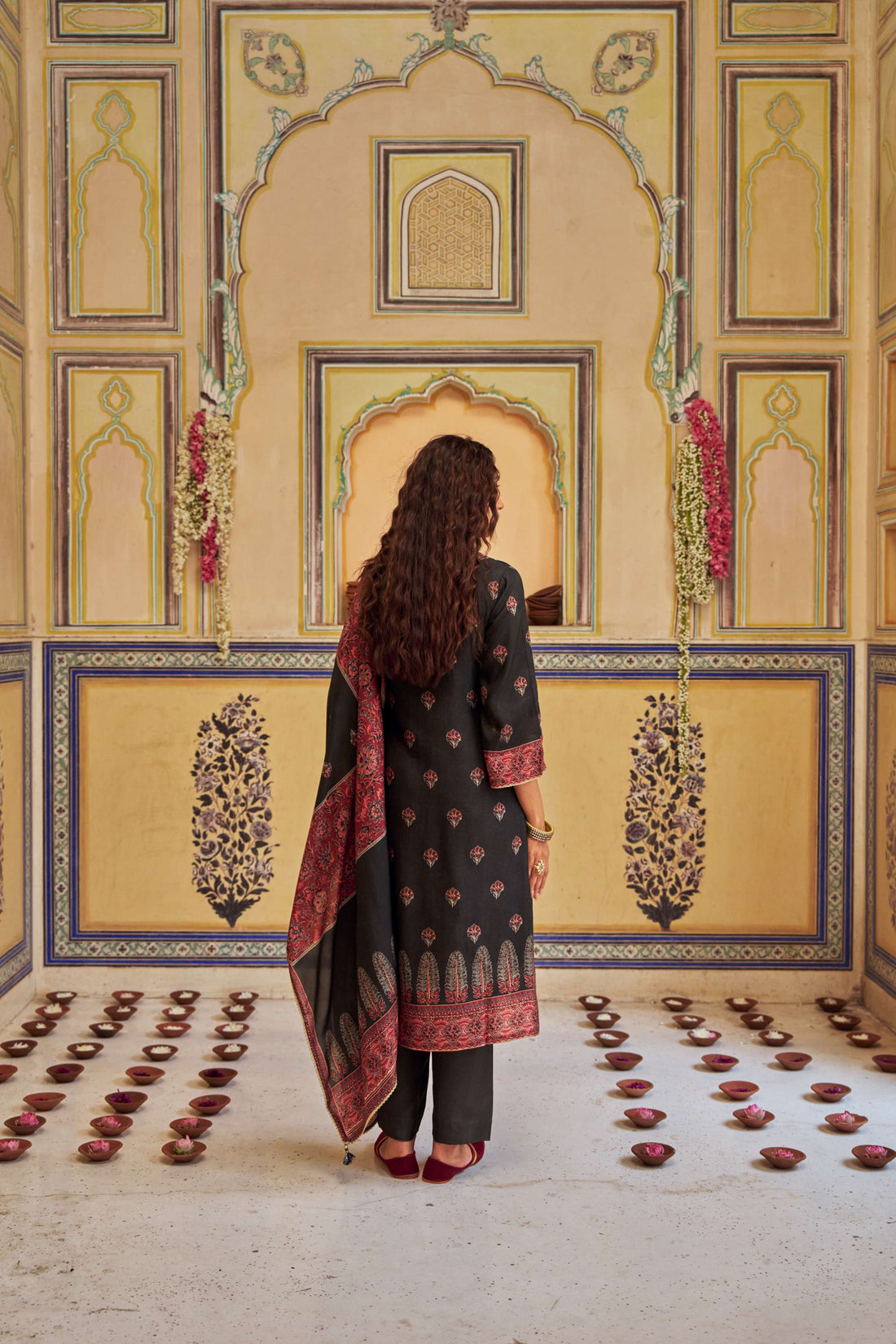 BLACK RUSSIAN SILK KURTA SET