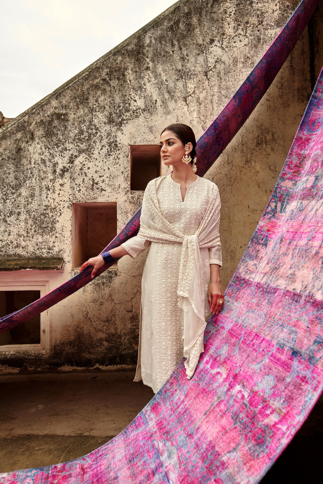 CHIKANKARI EMBROIDERED KURTA SET