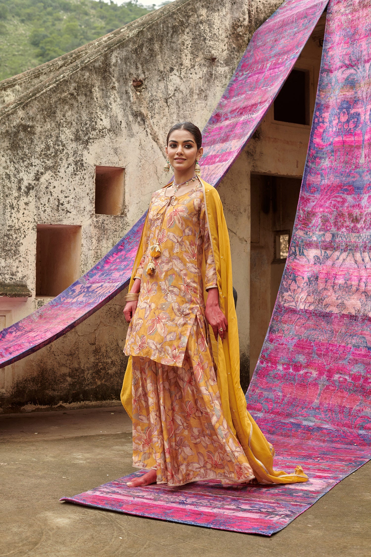 MUSTARD GARARA SET