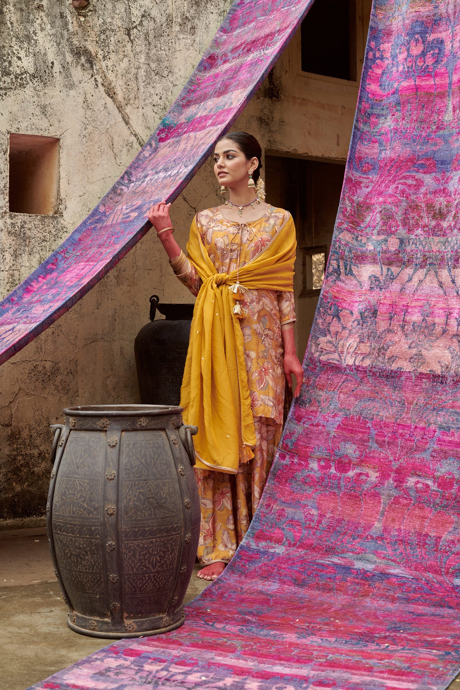 MUSTARD GARARA SET