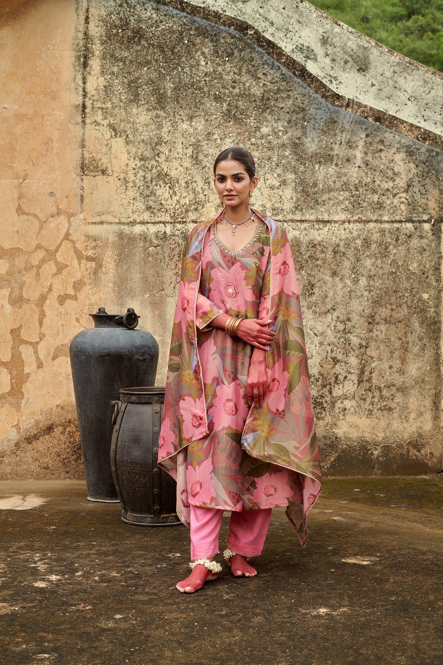 MULTICOLOR  V-NECK KURTA SET