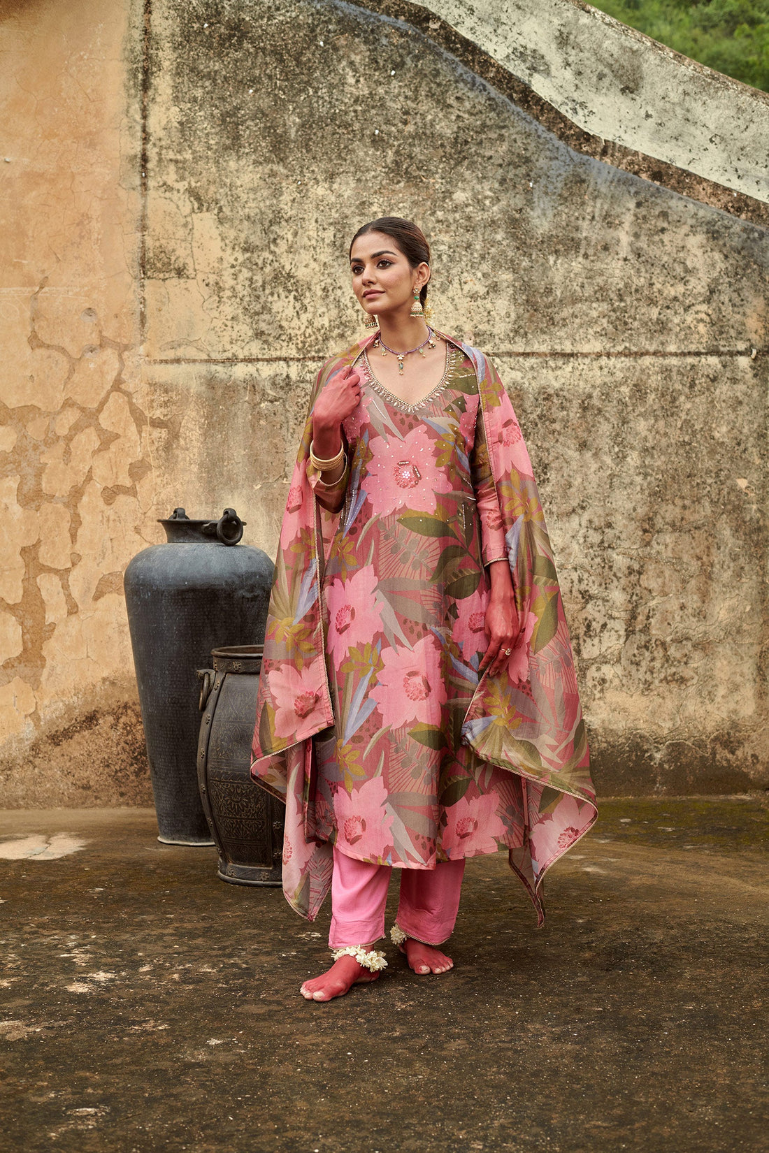 MULTICOLOR  V-NECK KURTA SET
