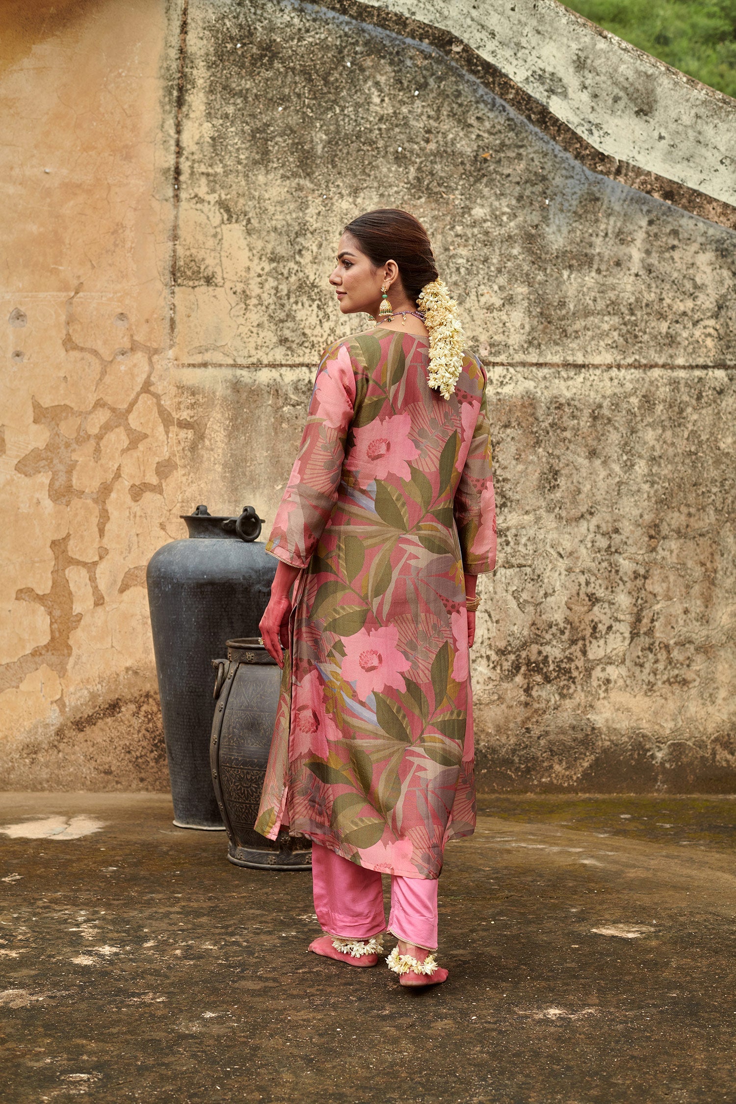 MULTICOLOR  V-NECK KURTA SET