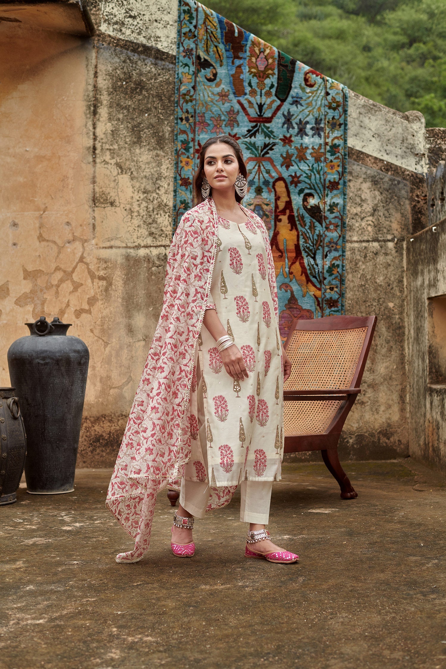 CREAM CHANDERI KURTA SET