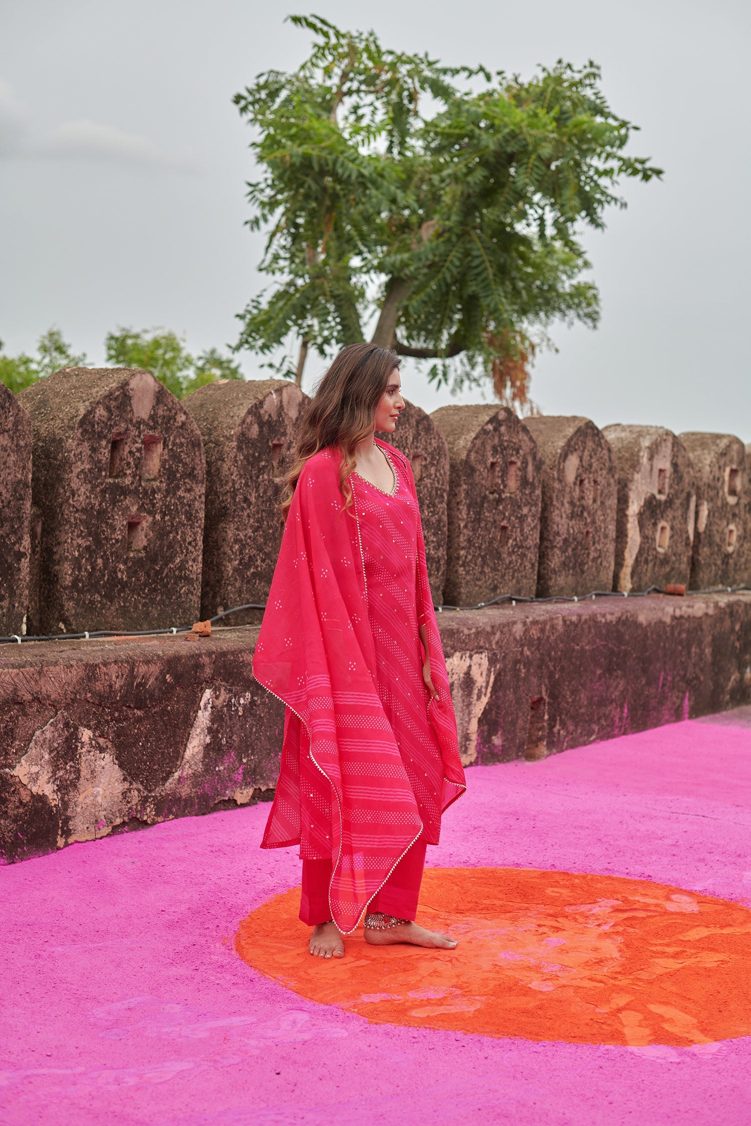 PINK V-NECK CREPE KURTA SET