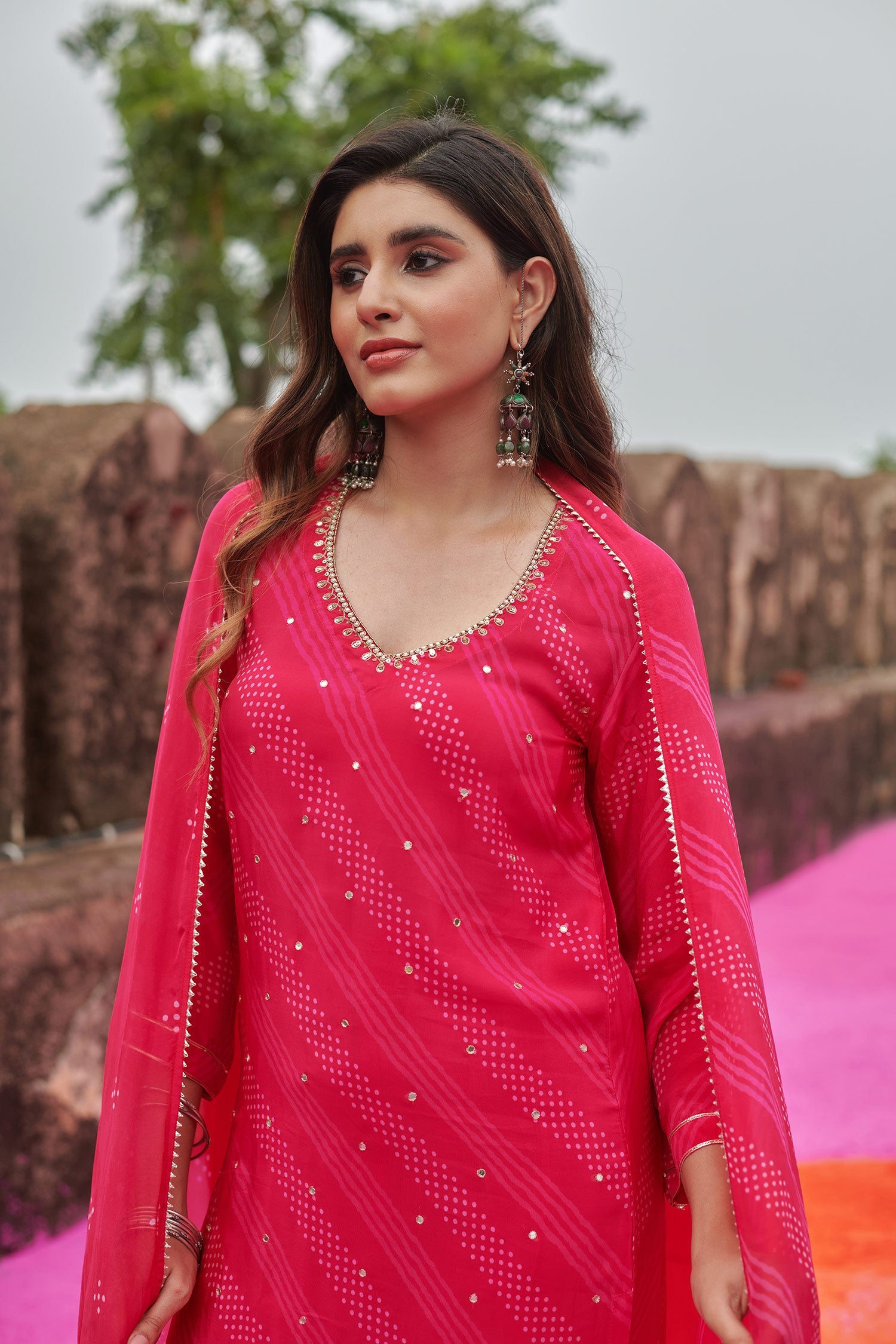 PINK V-NECK CREPE KURTA SET