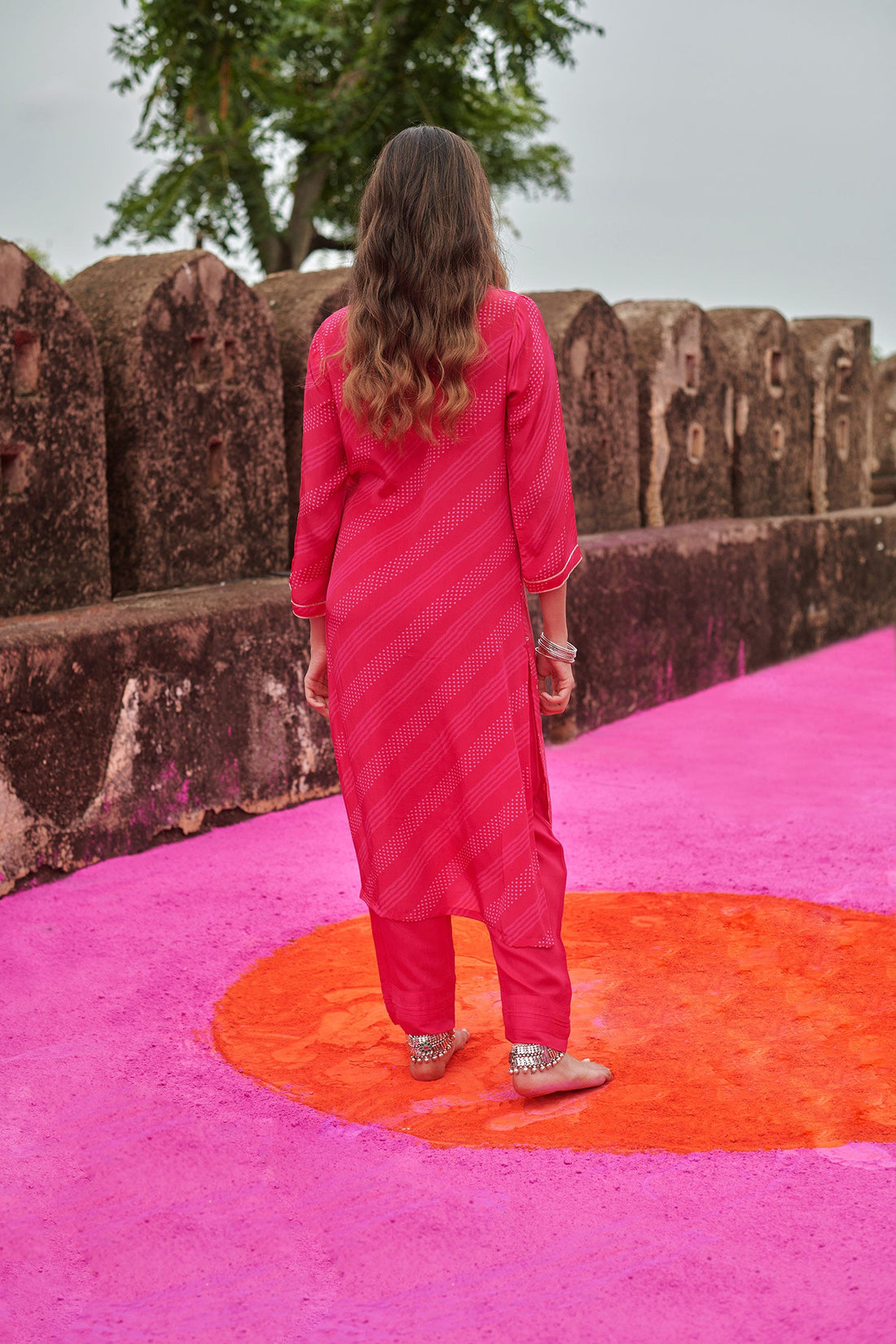 PINK V-NECK CREPE KURTA SET