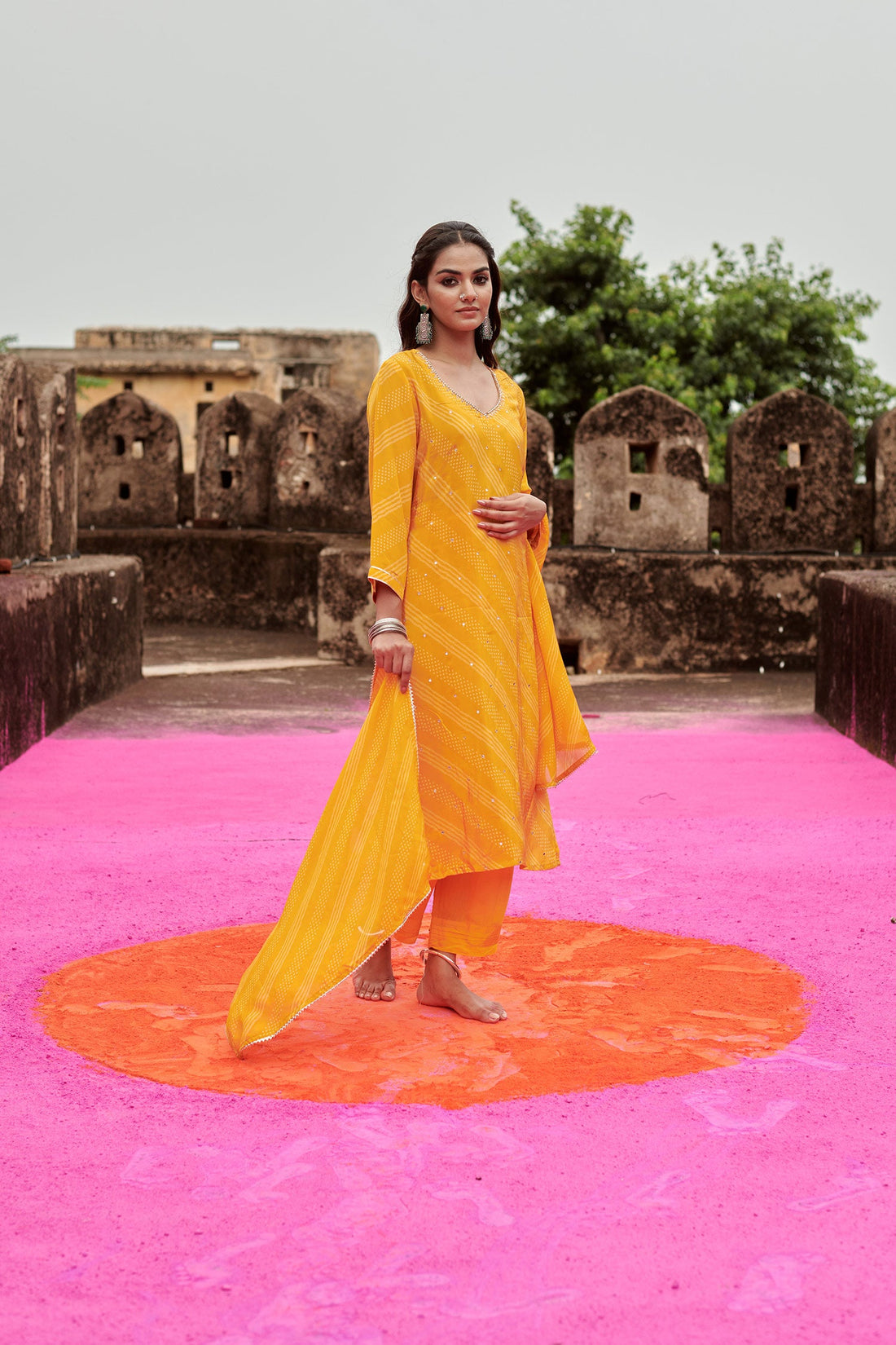 YELLOW V-NECK CREPE KURTA SET