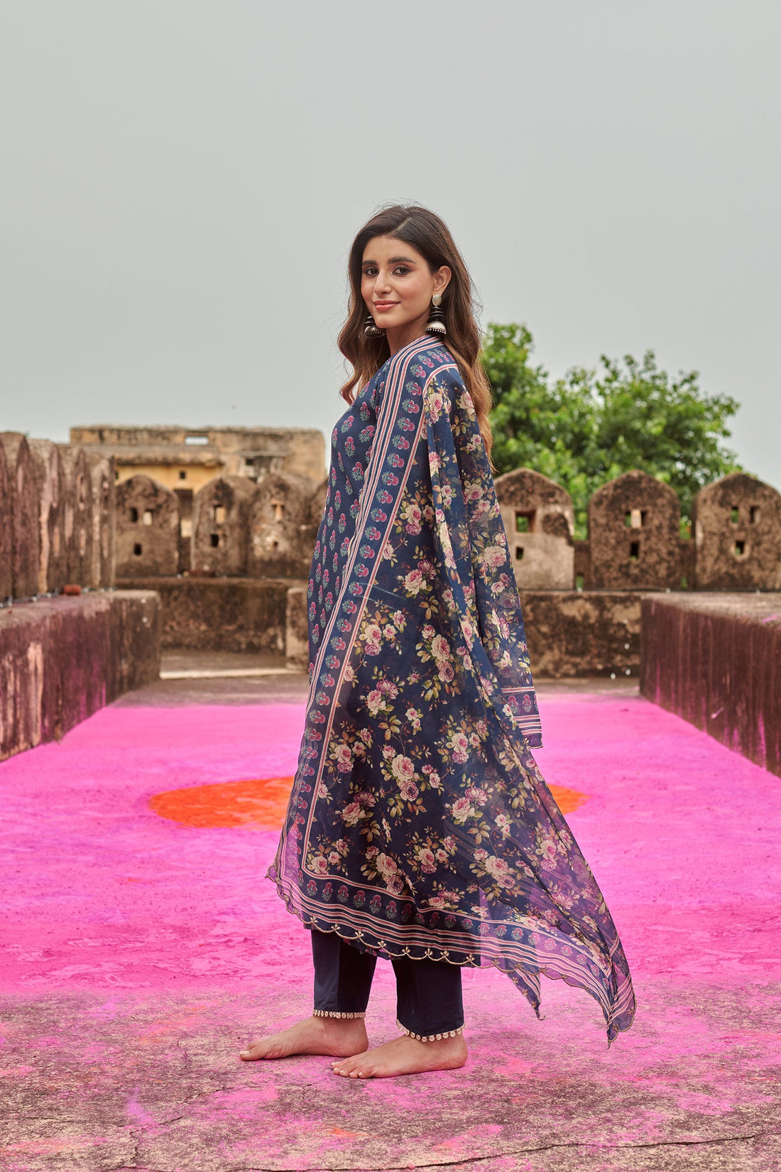 BLUE V-NECK KURTA SET
