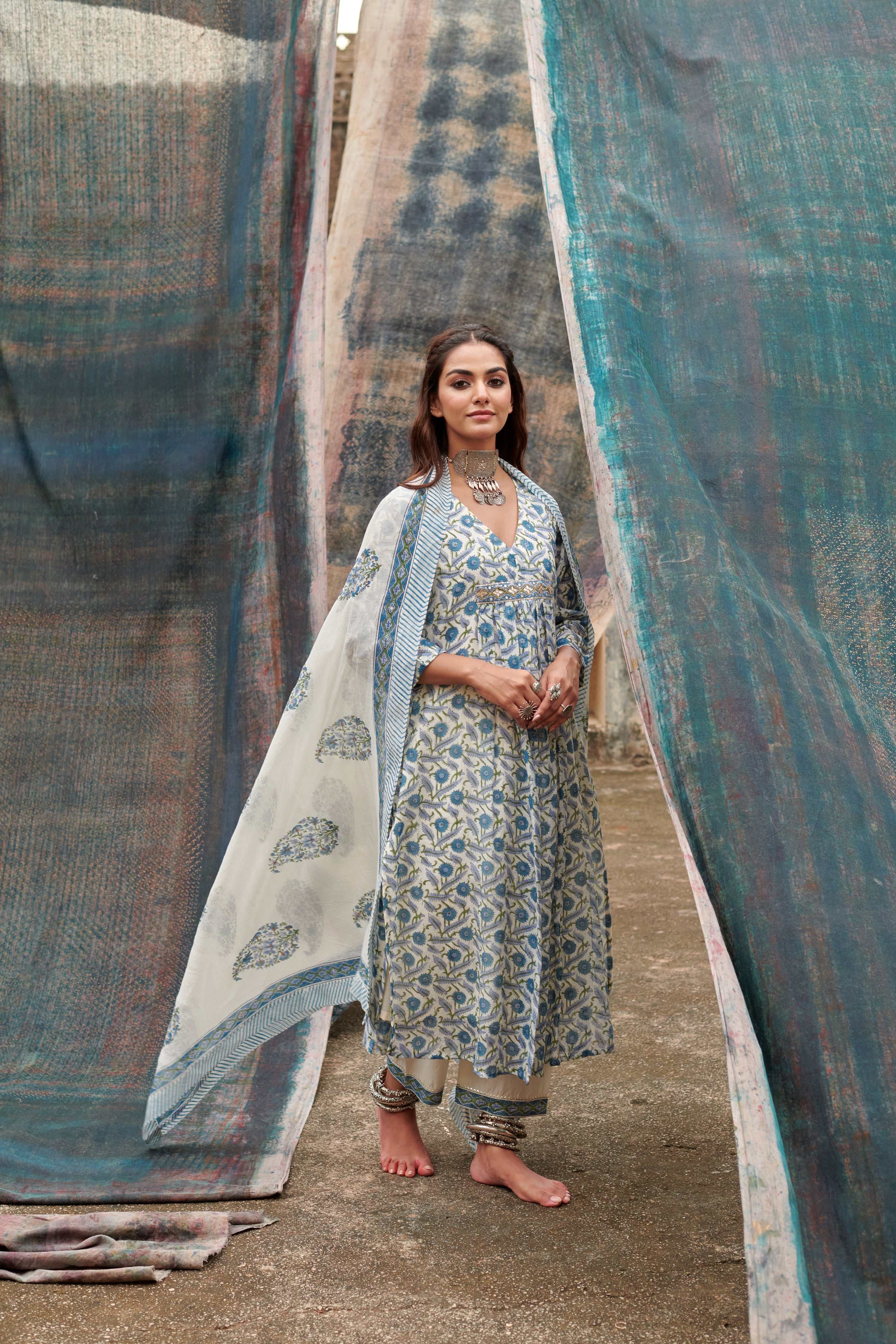 BLUE PRINT GATHERED KURTA SET
