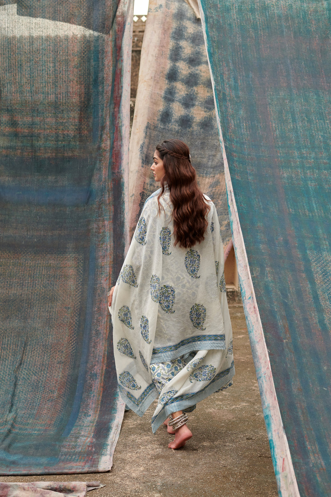 BLUE PRINT GATHERED KURTA SET
