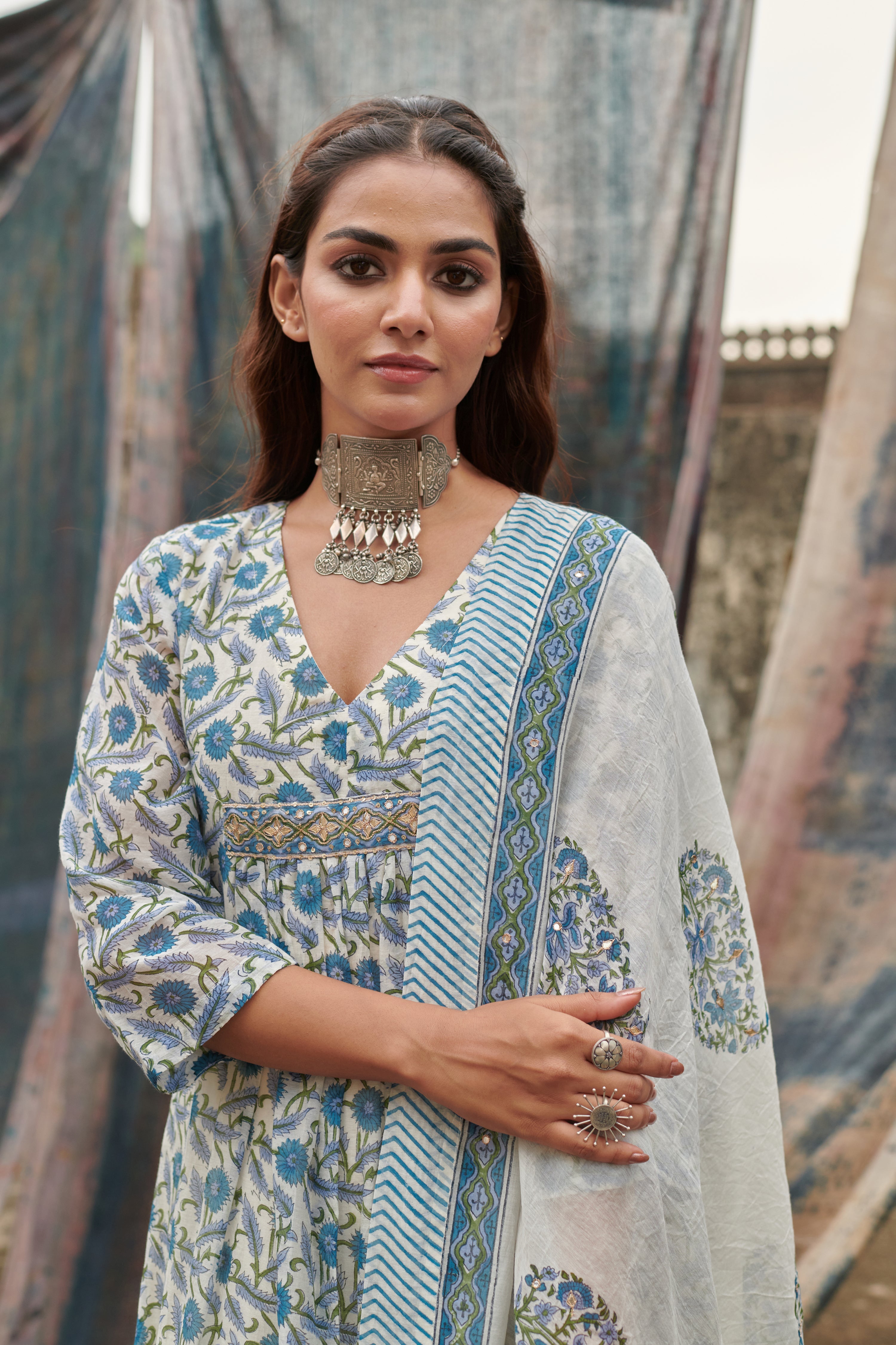 BLUE PRINT GATHERED KURTA SET