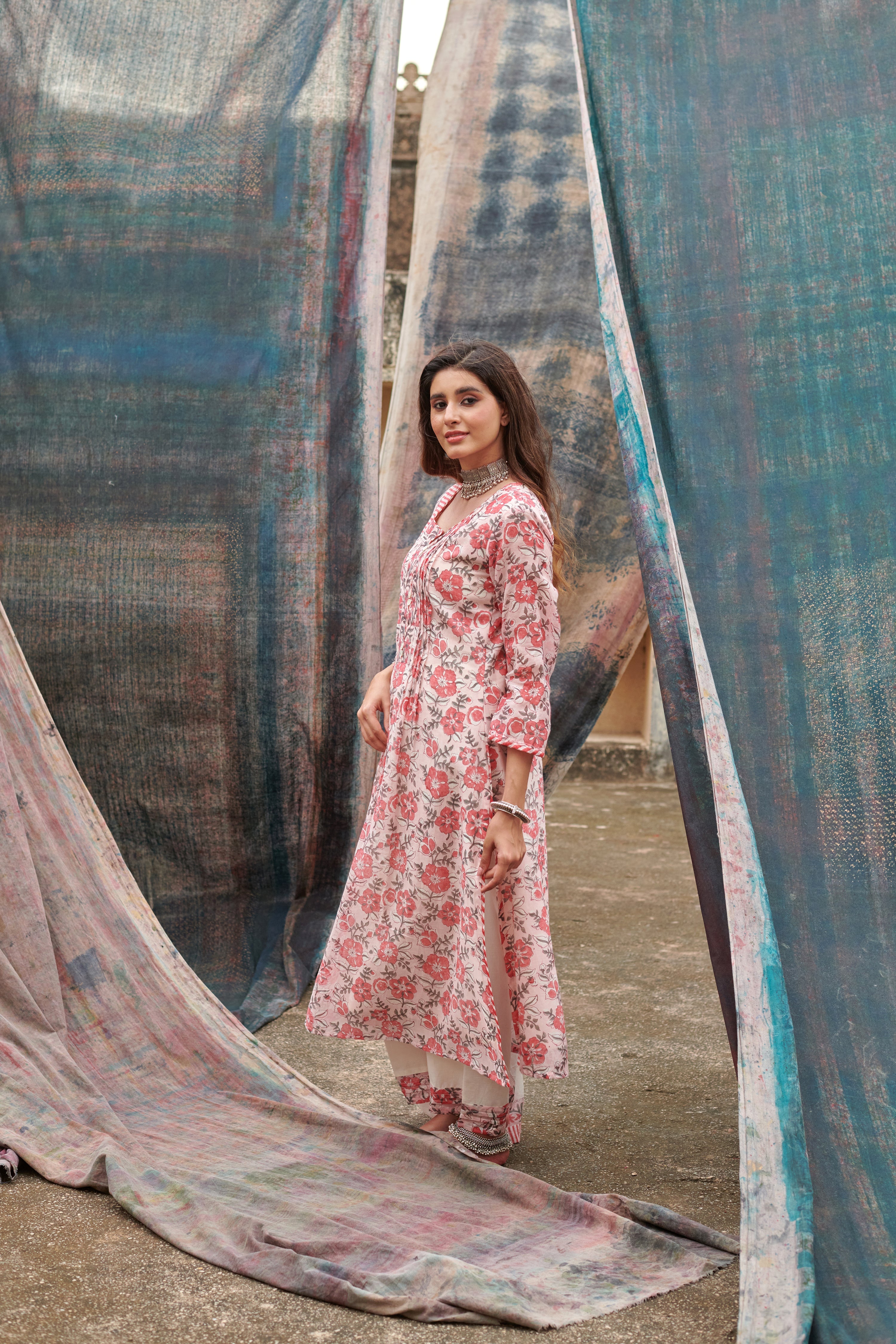 RED FLORAL JAAL PRINT KURTA SET