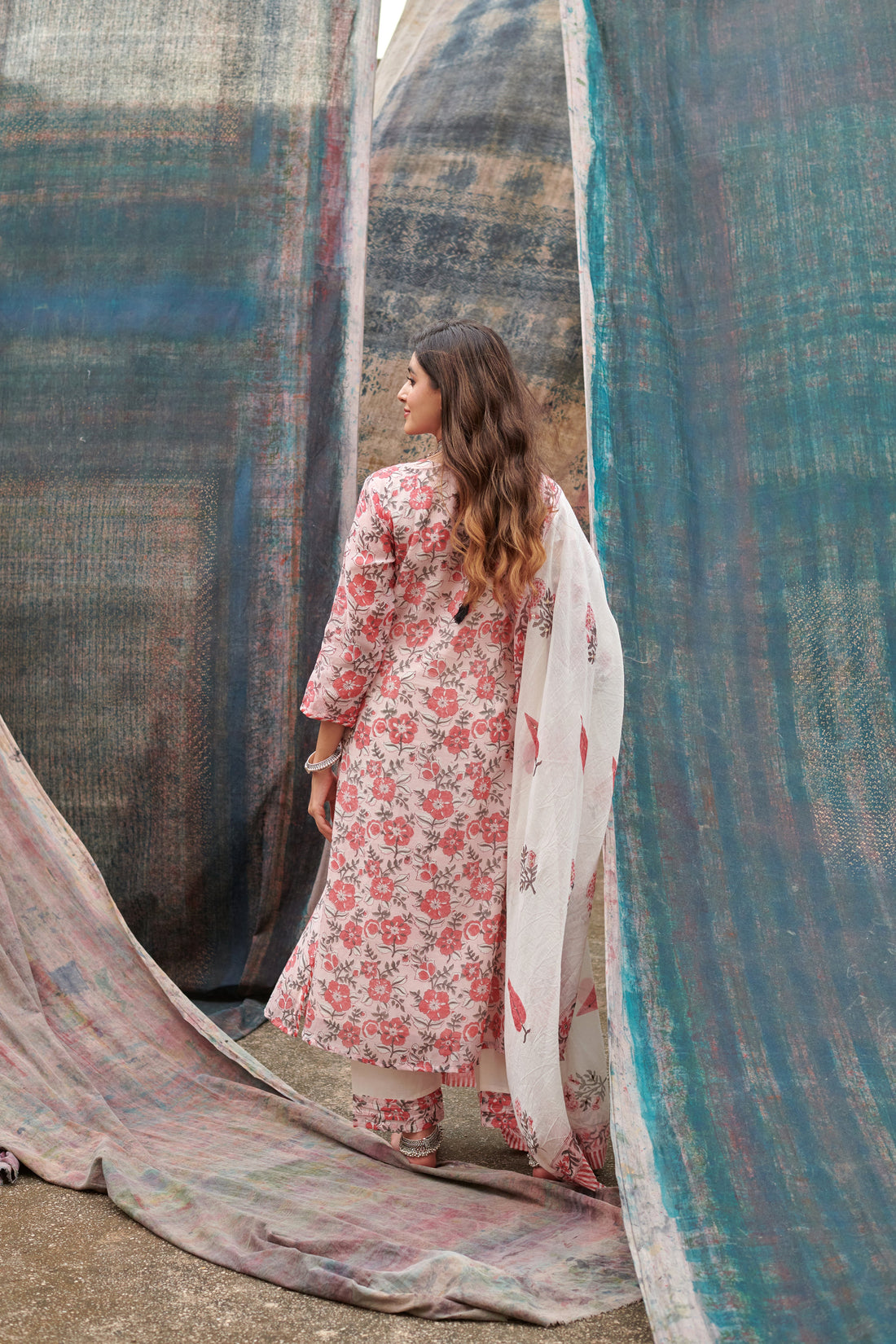 RED FLORAL JAAL PRINT KURTA SET