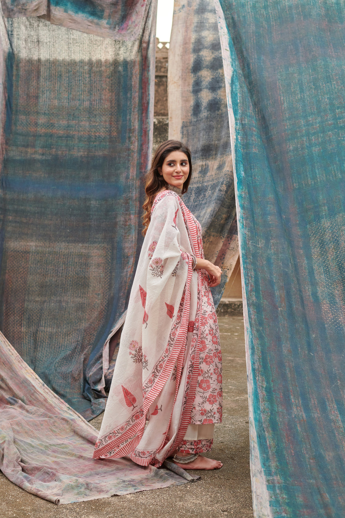 RED FLORAL JAAL PRINT KURTA SET