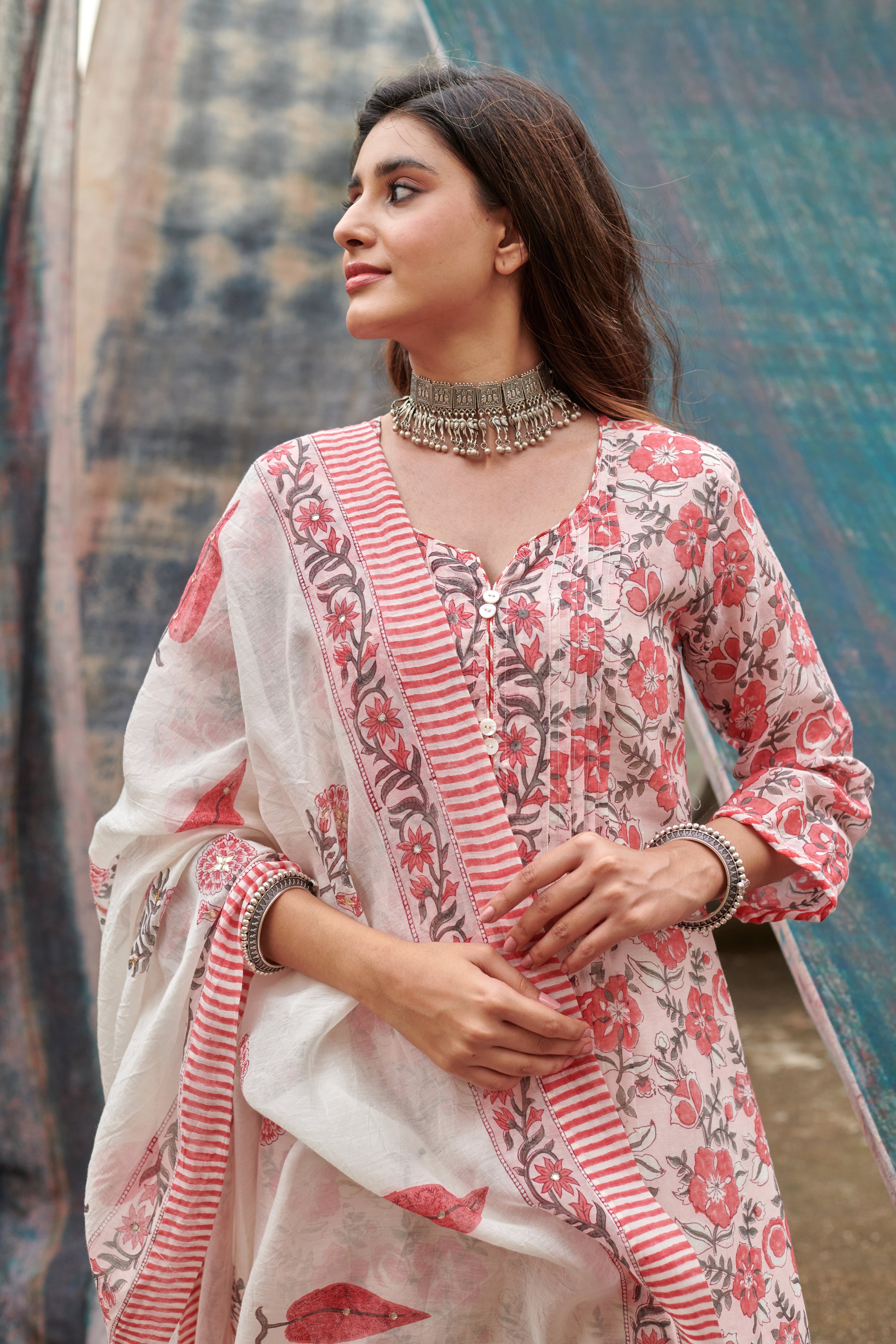 RED FLORAL JAAL PRINT KURTA SET