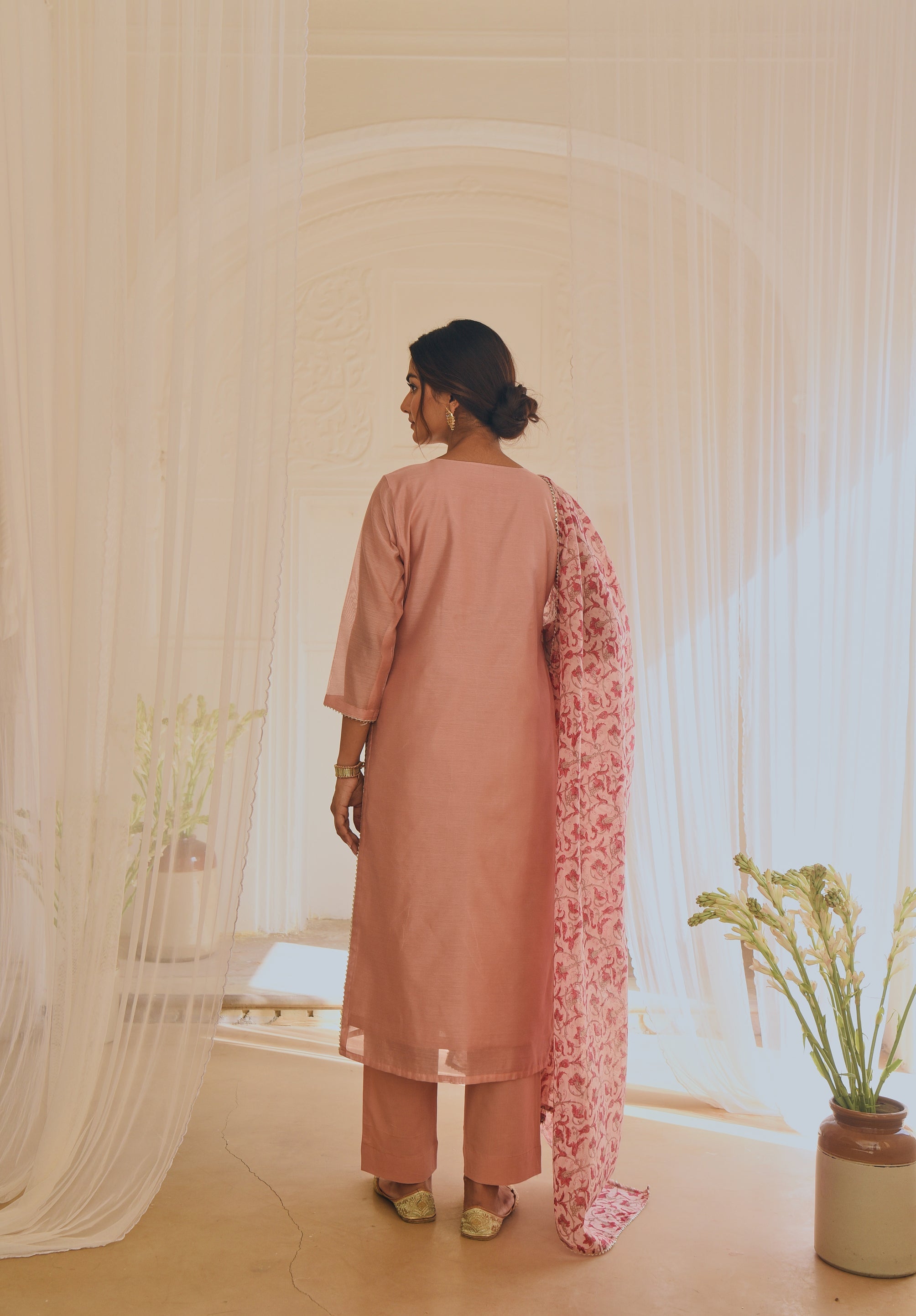PINK STRAIGHT KURTA SET WITH CHANDERI DUPATTA