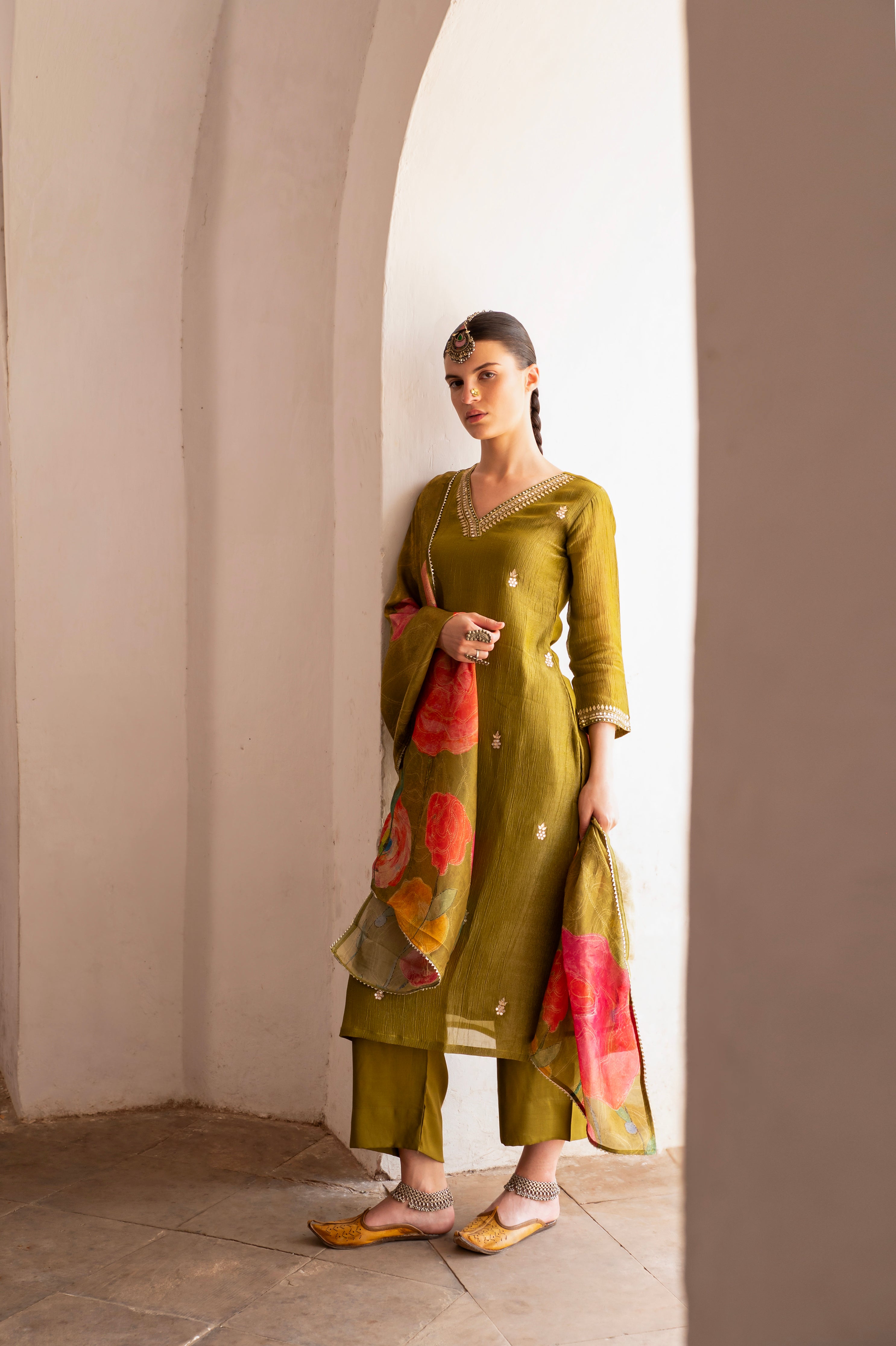V-NECK OLIVE GREEN EMBROIDERED KURTA SET