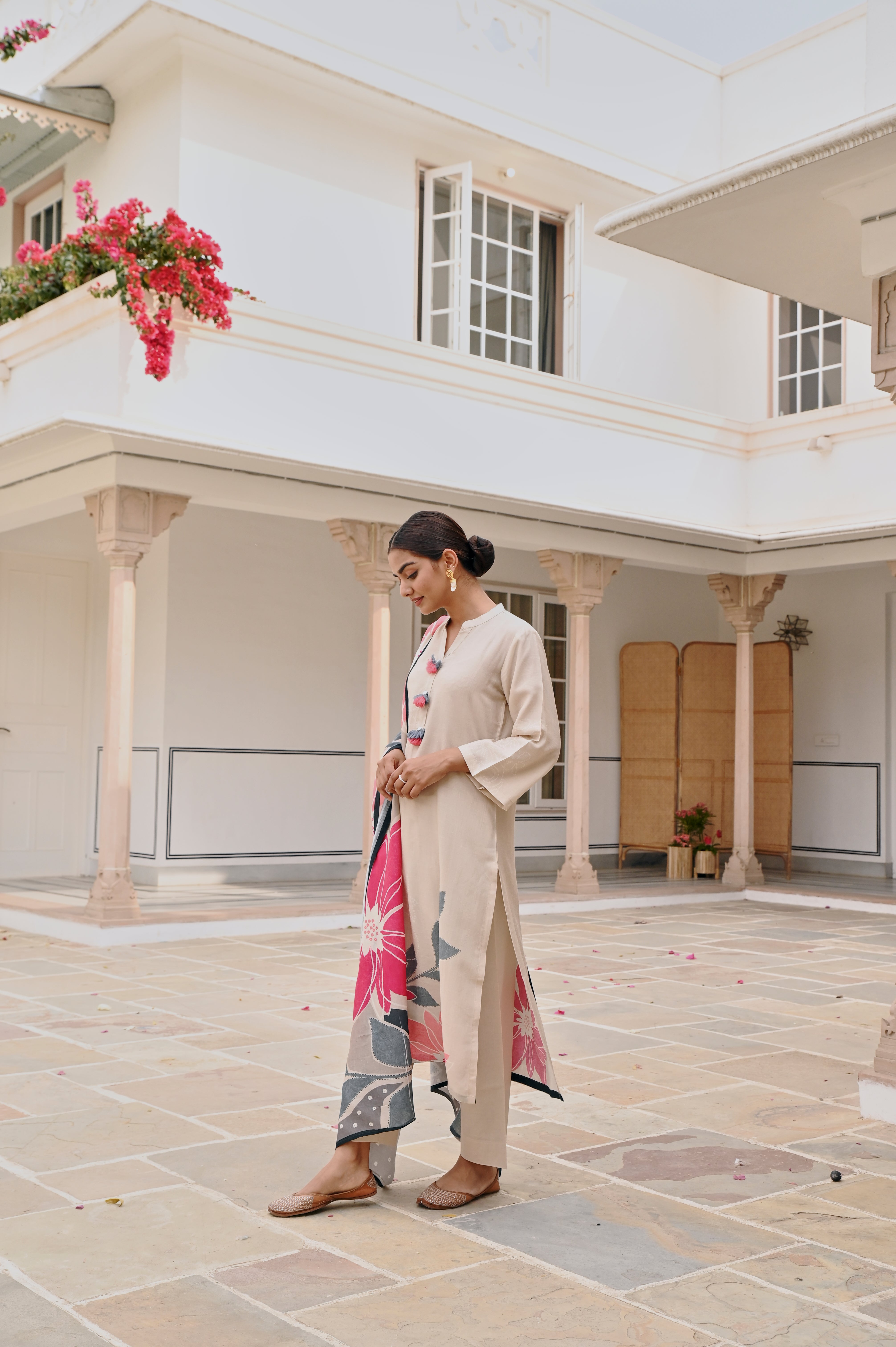 BEIGE HANDLOOM COTTON PRINTED KURTA SET