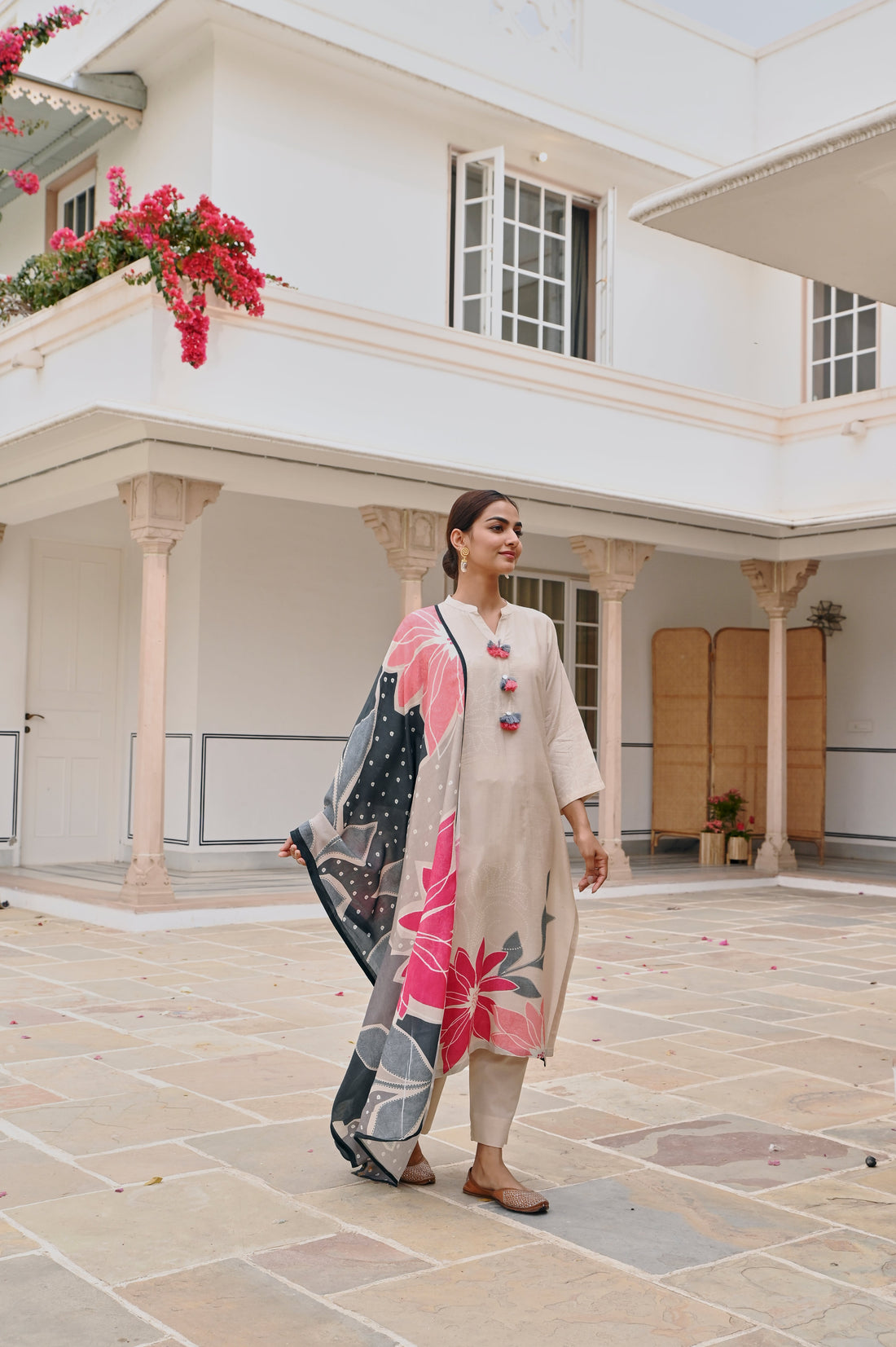 BEIGE HANDLOOM COTTON PRINTED KURTA SET