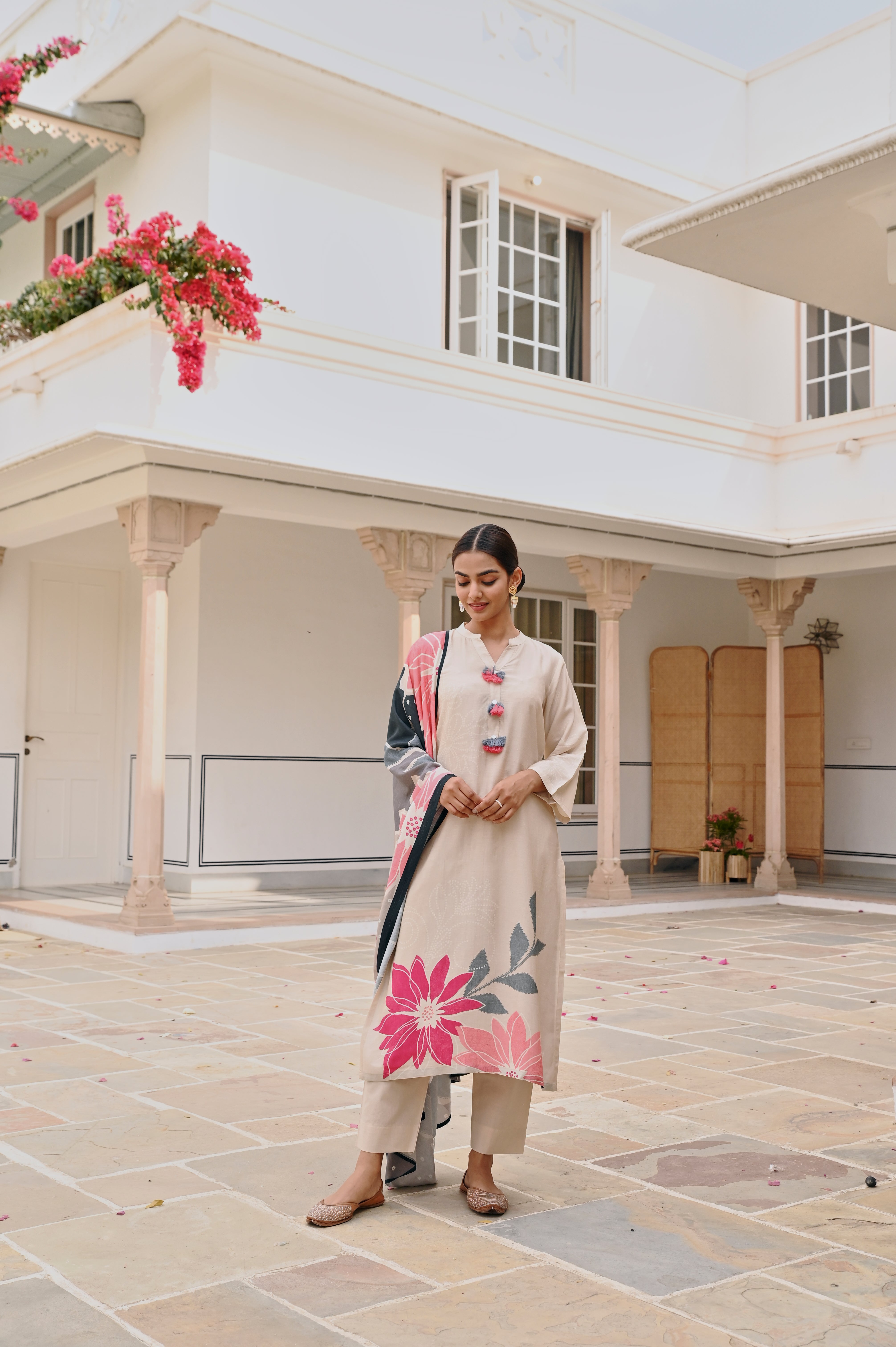 BEIGE HANDLOOM COTTON PRINTED KURTA SET