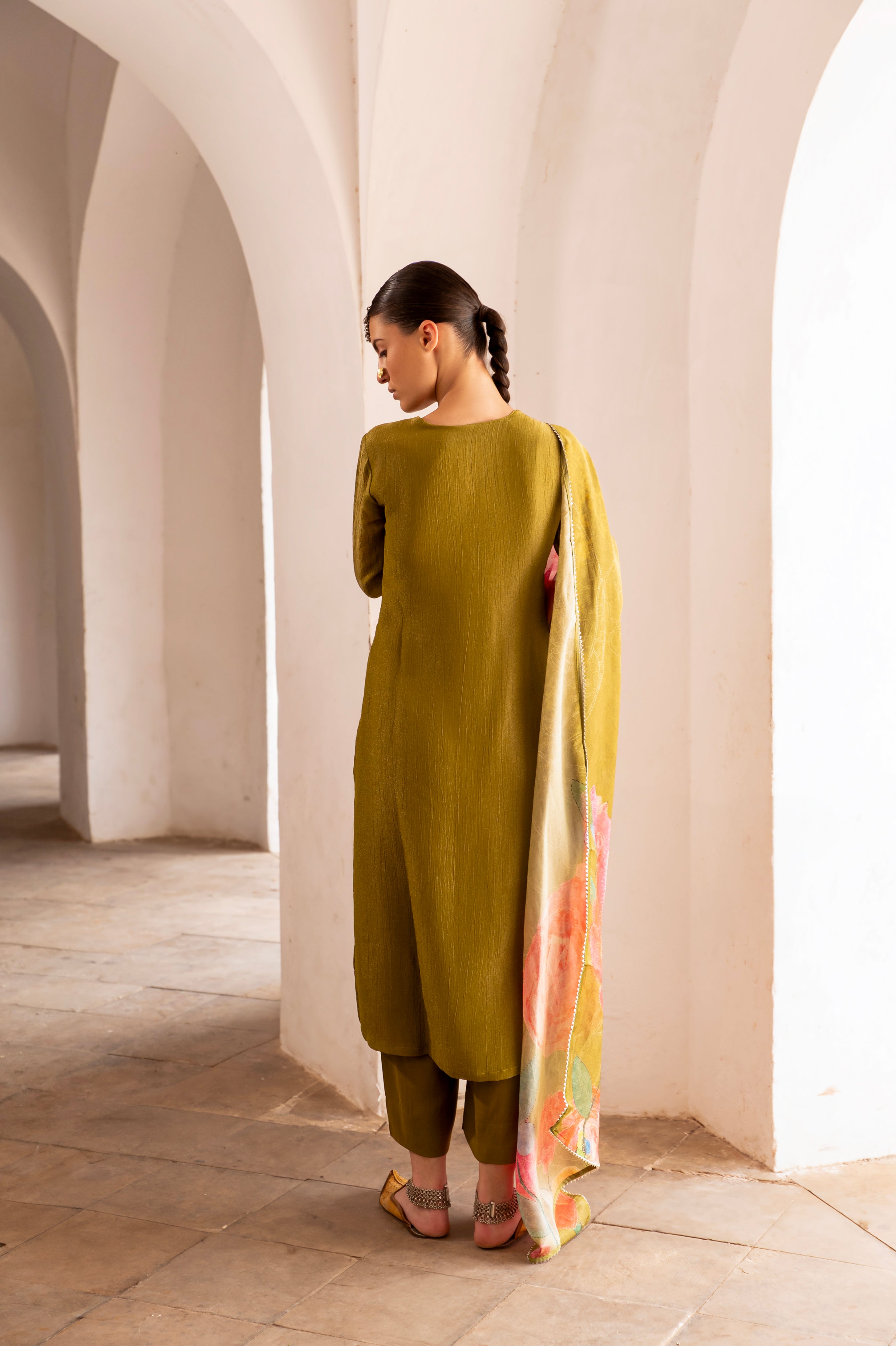 V-NECK OLIVE GREEN EMBROIDERED KURTA SET