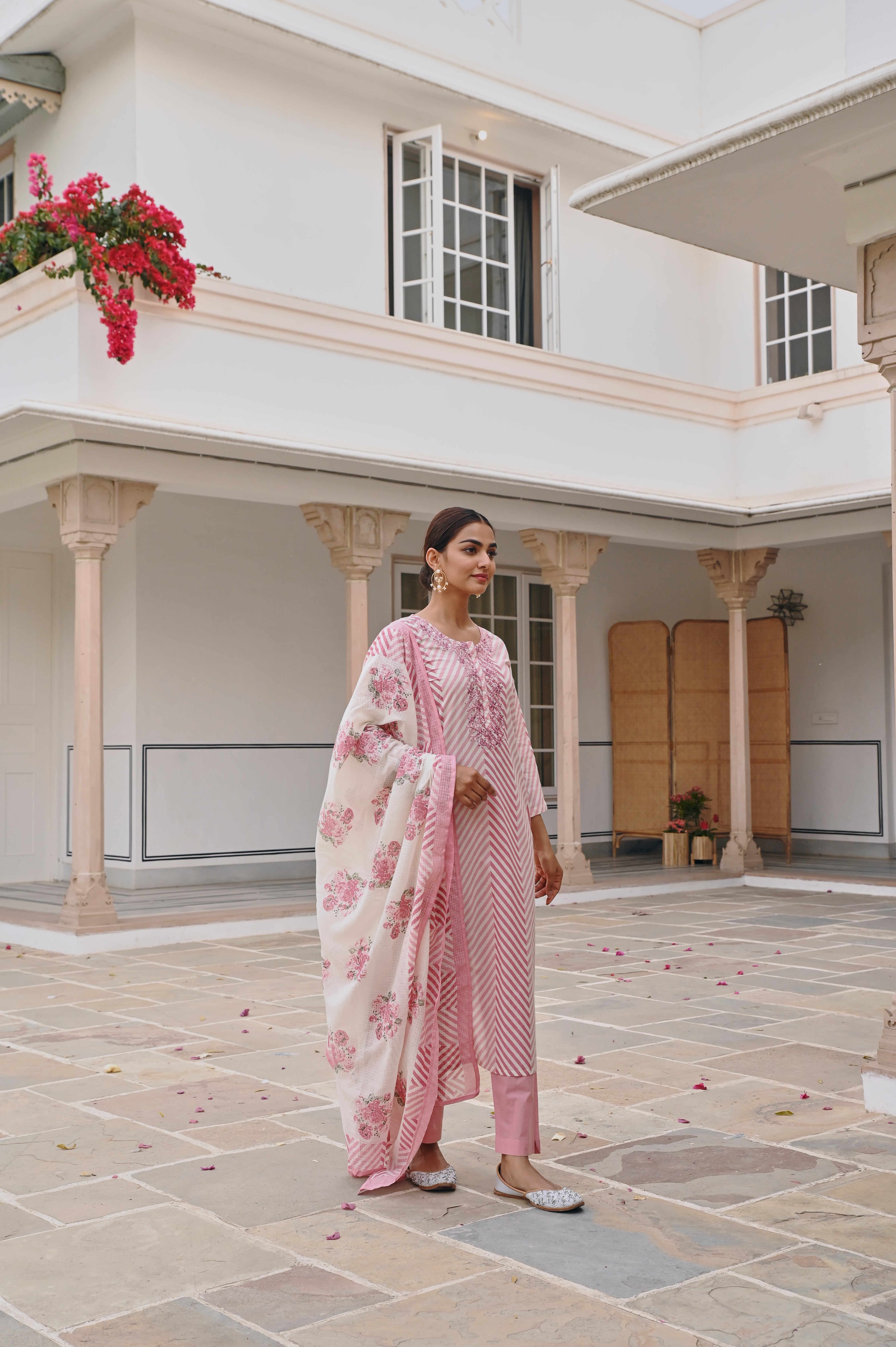 PINK THREAD EMBROIDERED LEHARIYA KURTA SET