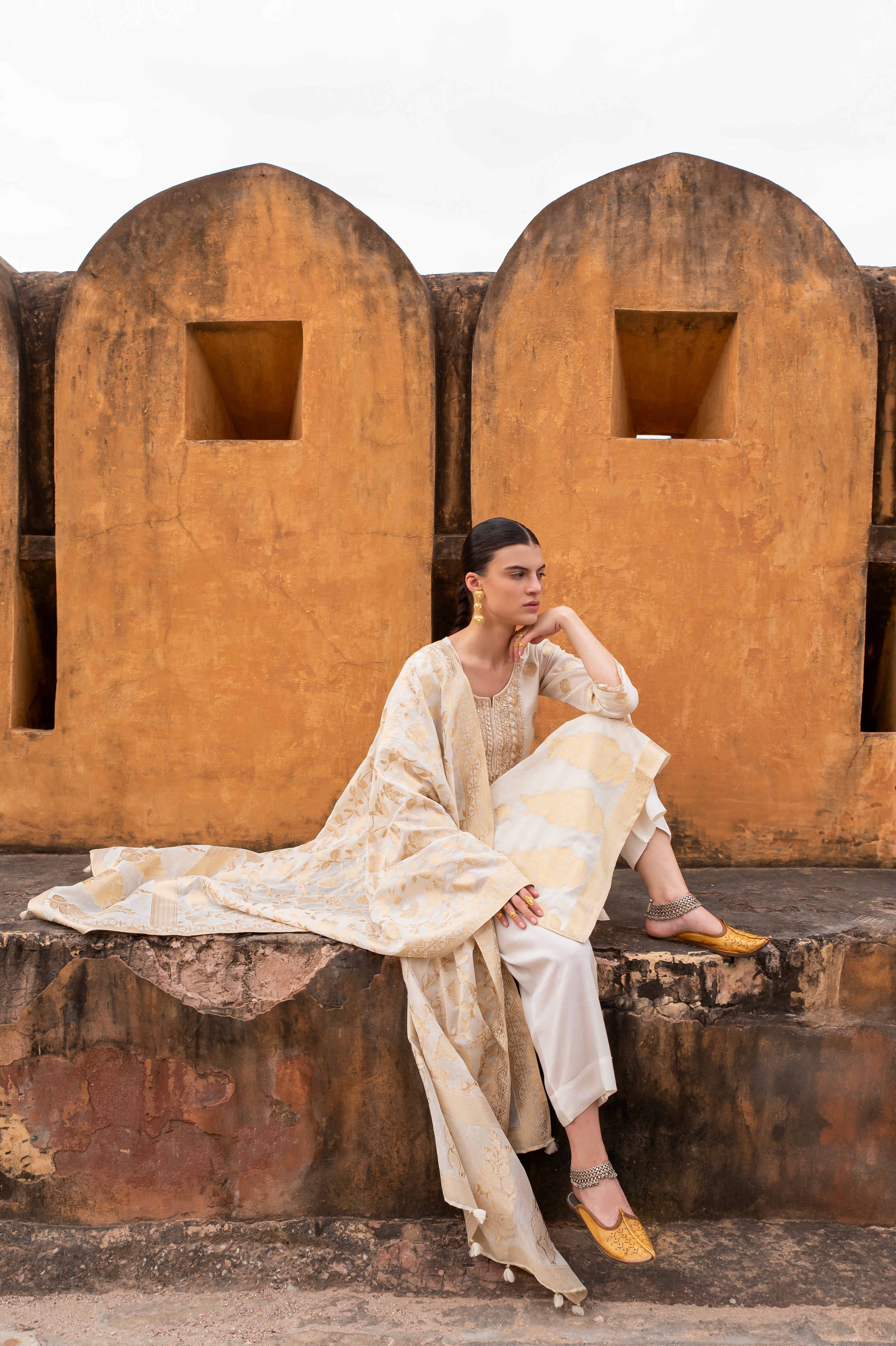 CREAM PURE CHANDERI BANARASI KURTA SET