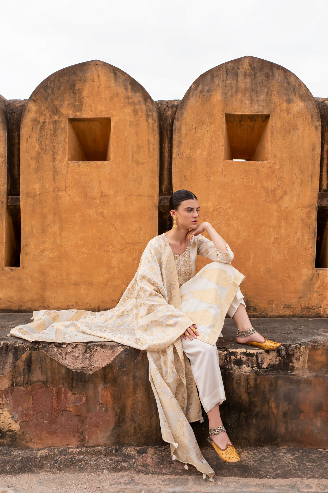 CREAM PURE CHANDERI BANARASI KURTA SET