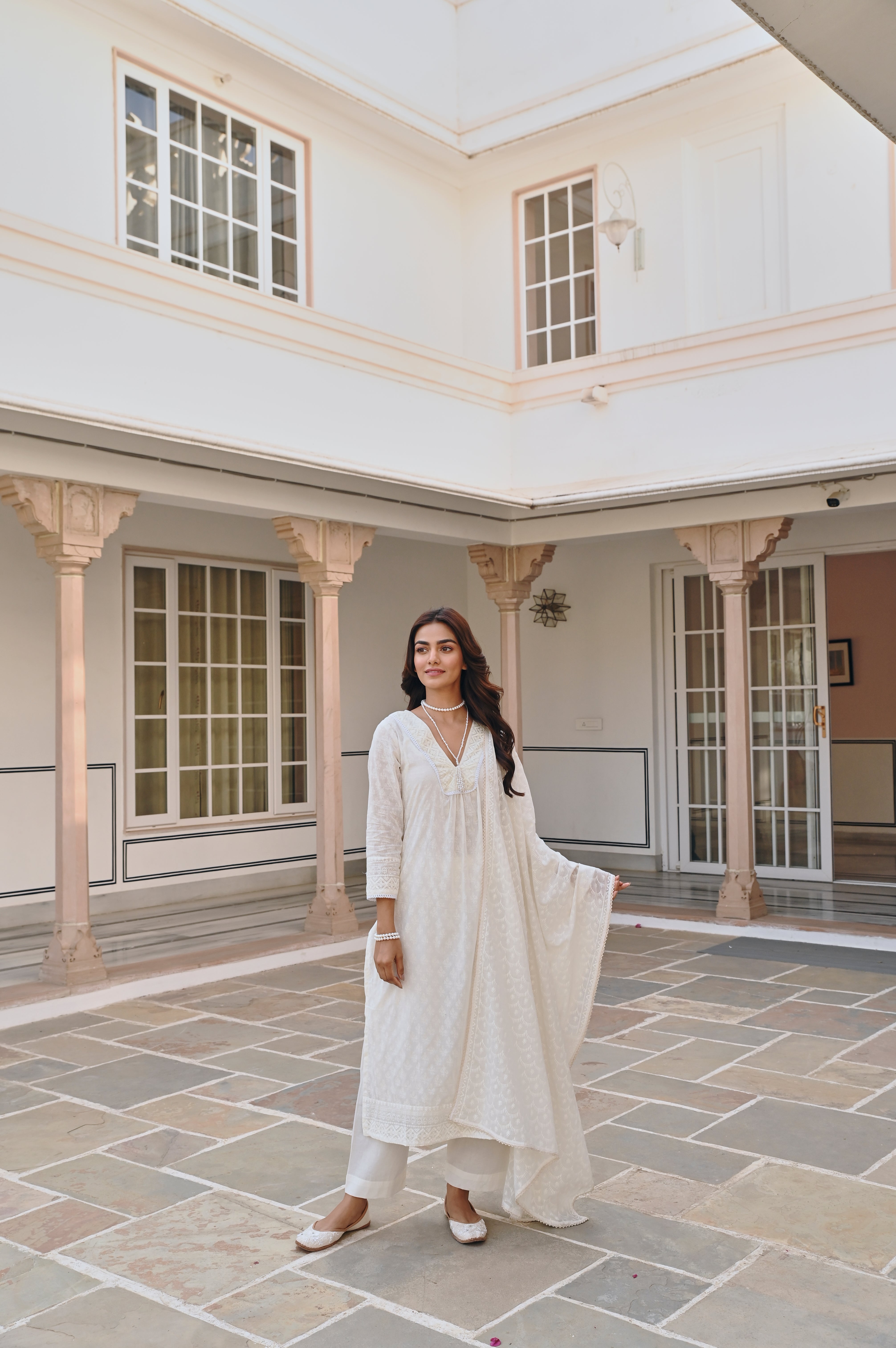 CREAM V-NECK KURTA SET