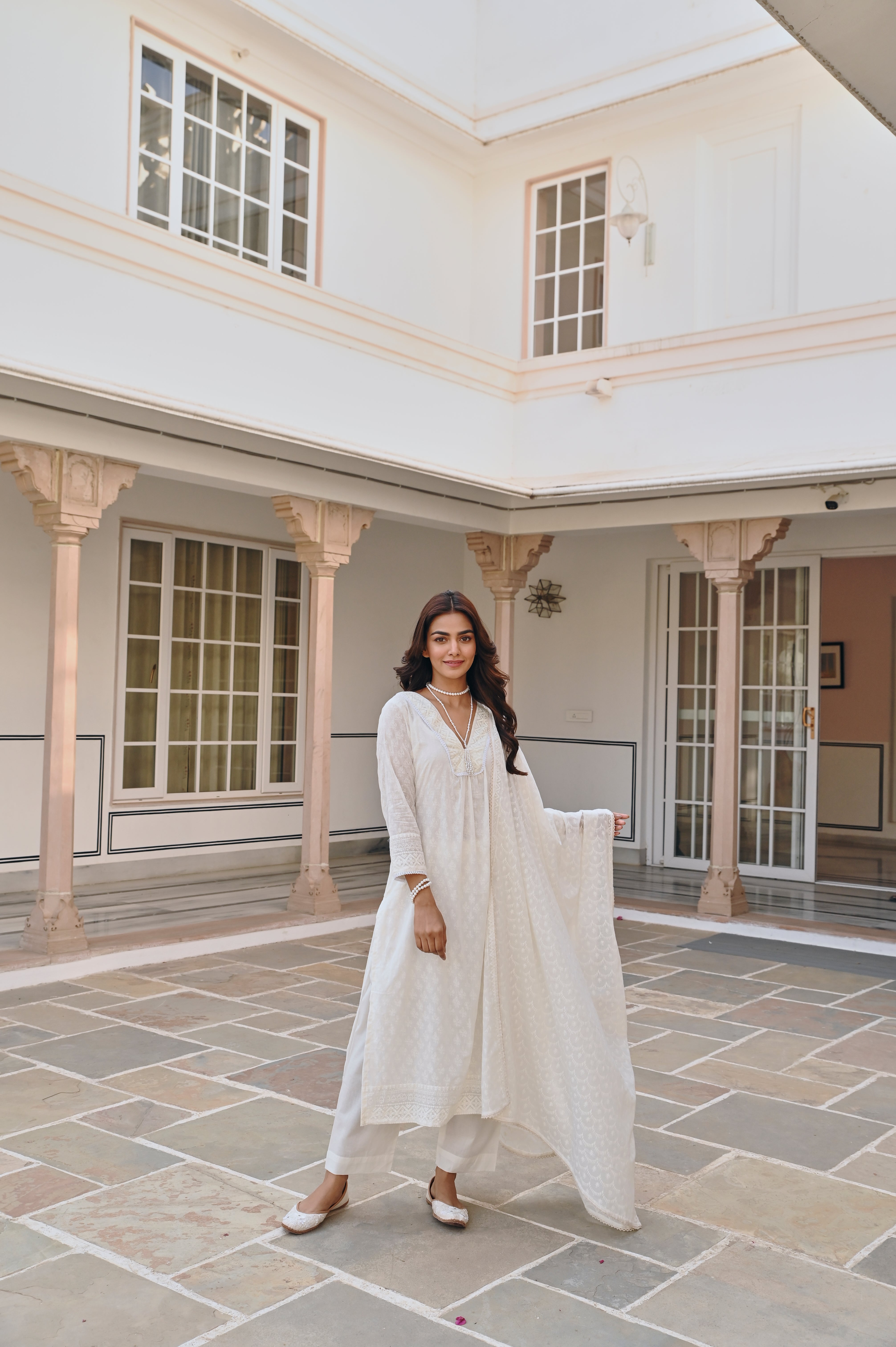 CREAM V-NECK KURTA SET