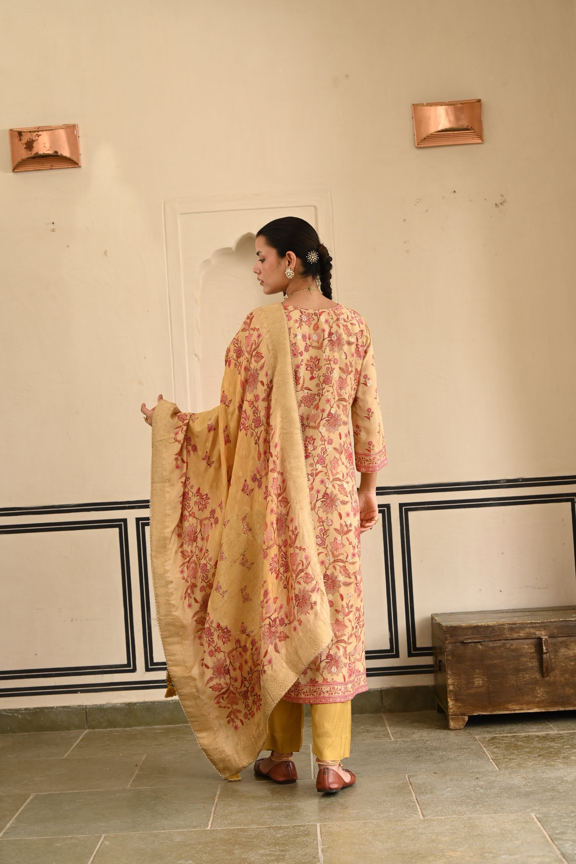GOLDEN JACQUARD SILK KURTA SET