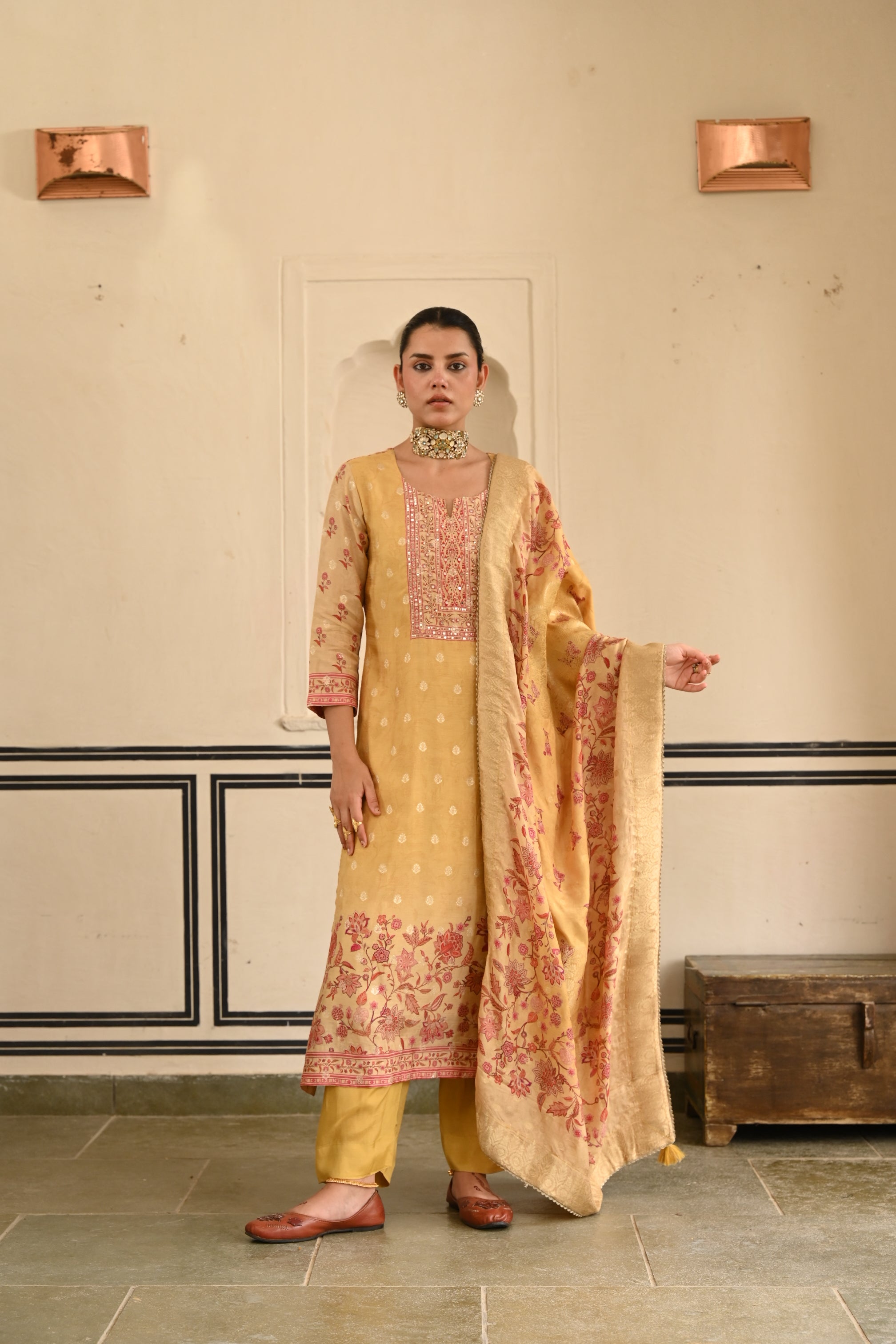 GOLDEN JACQUARD SILK KURTA SET